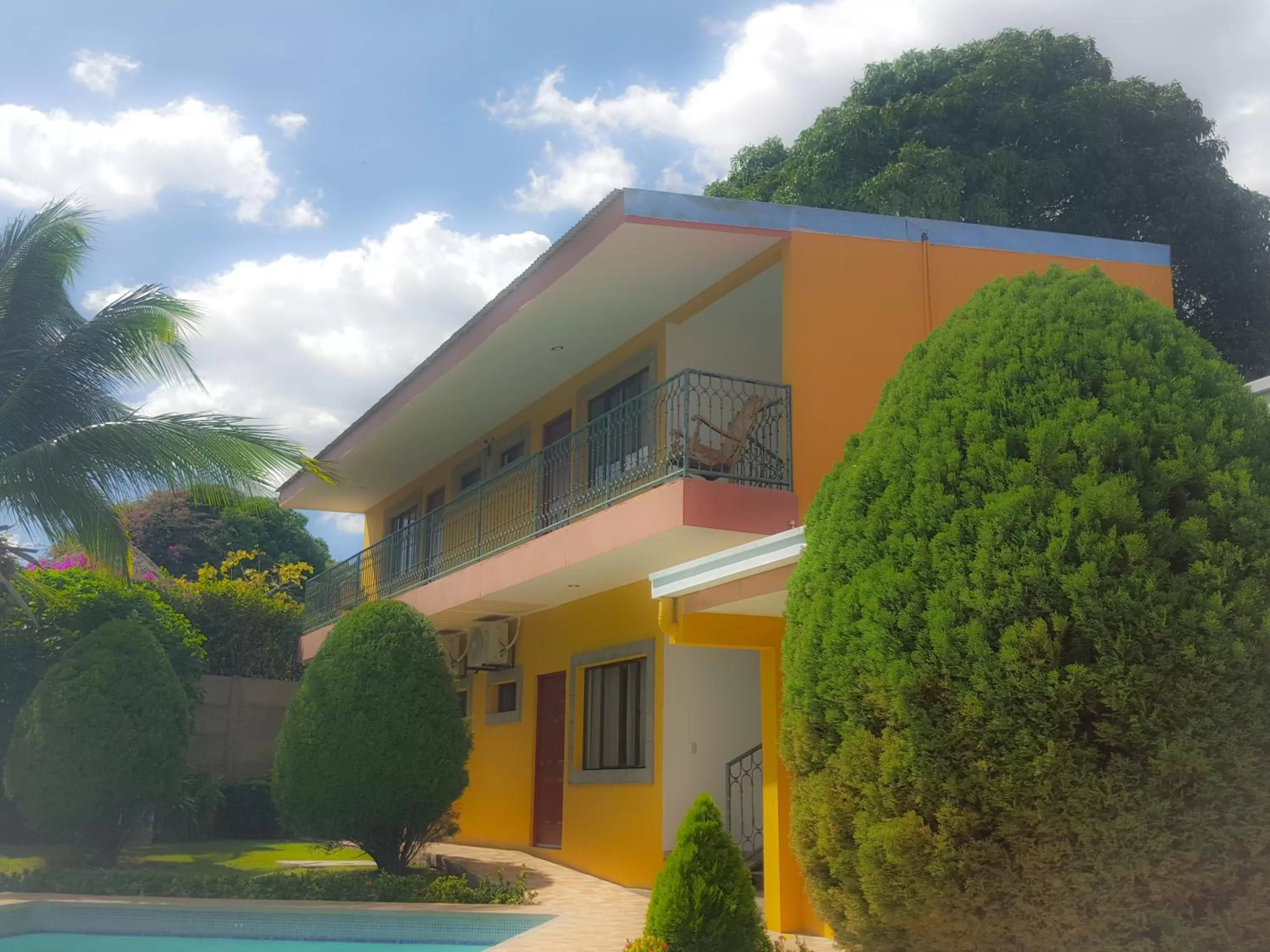 Garden, Property Building in Hotel Los Pinos