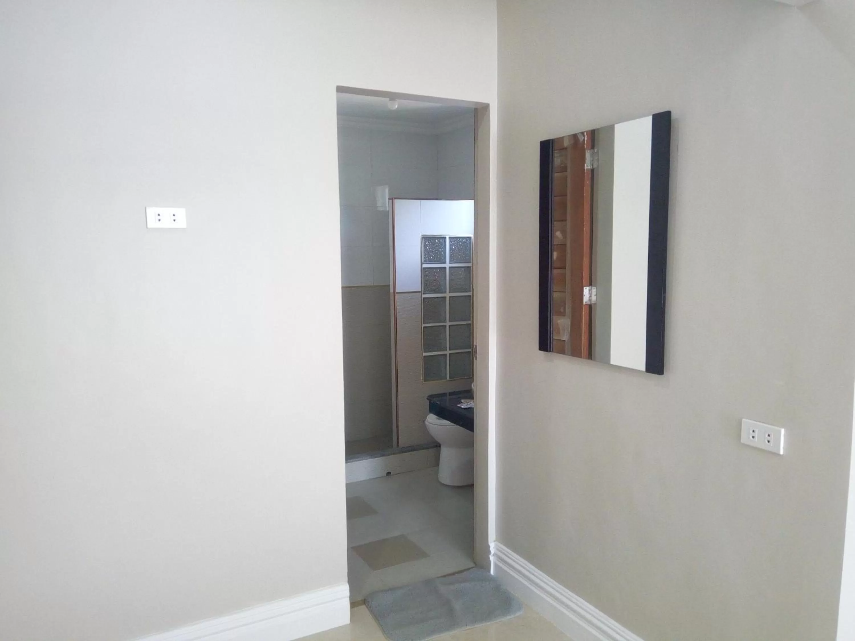 Toilet in Sandscape Hotel