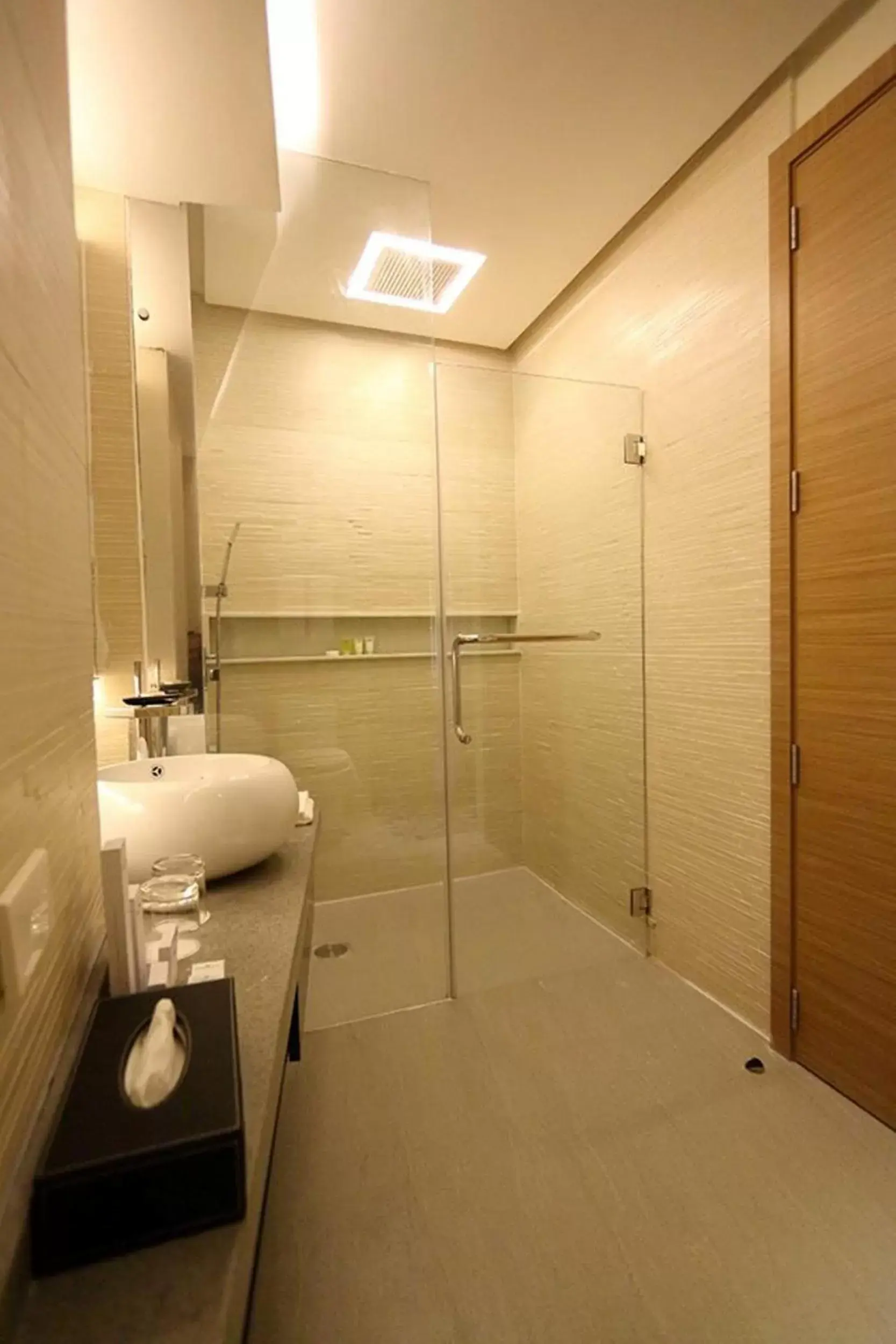 Executive Twin Room in Greenleaf Hotel Gensan Executive Twin Room in Greenleaf Hotel Gensan