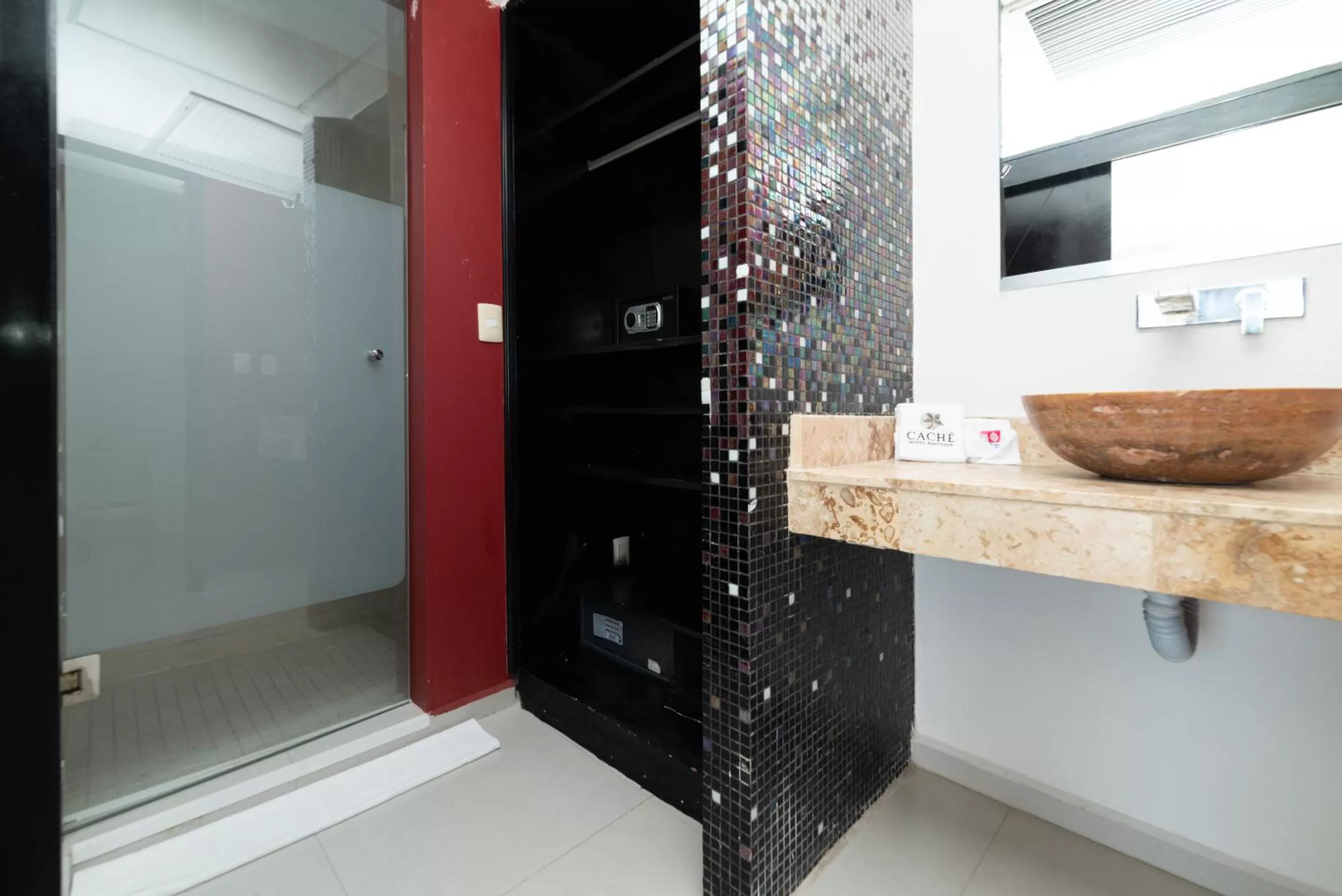 Presidential Suite in Hotel Cache