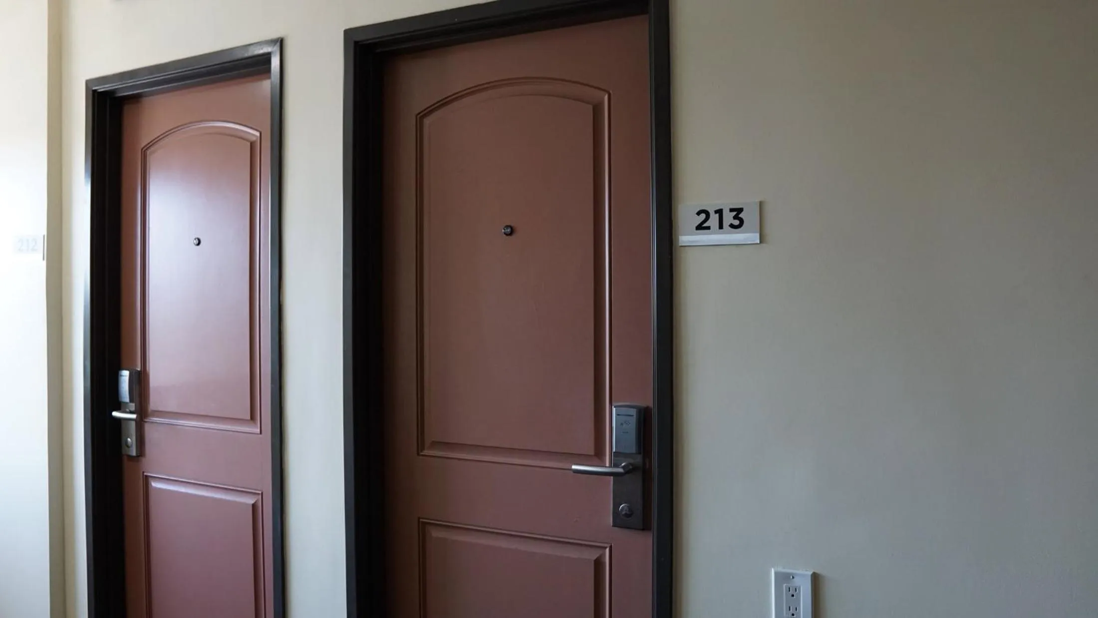 Holly Crest Hotel - Los Angeles, LAX Airport