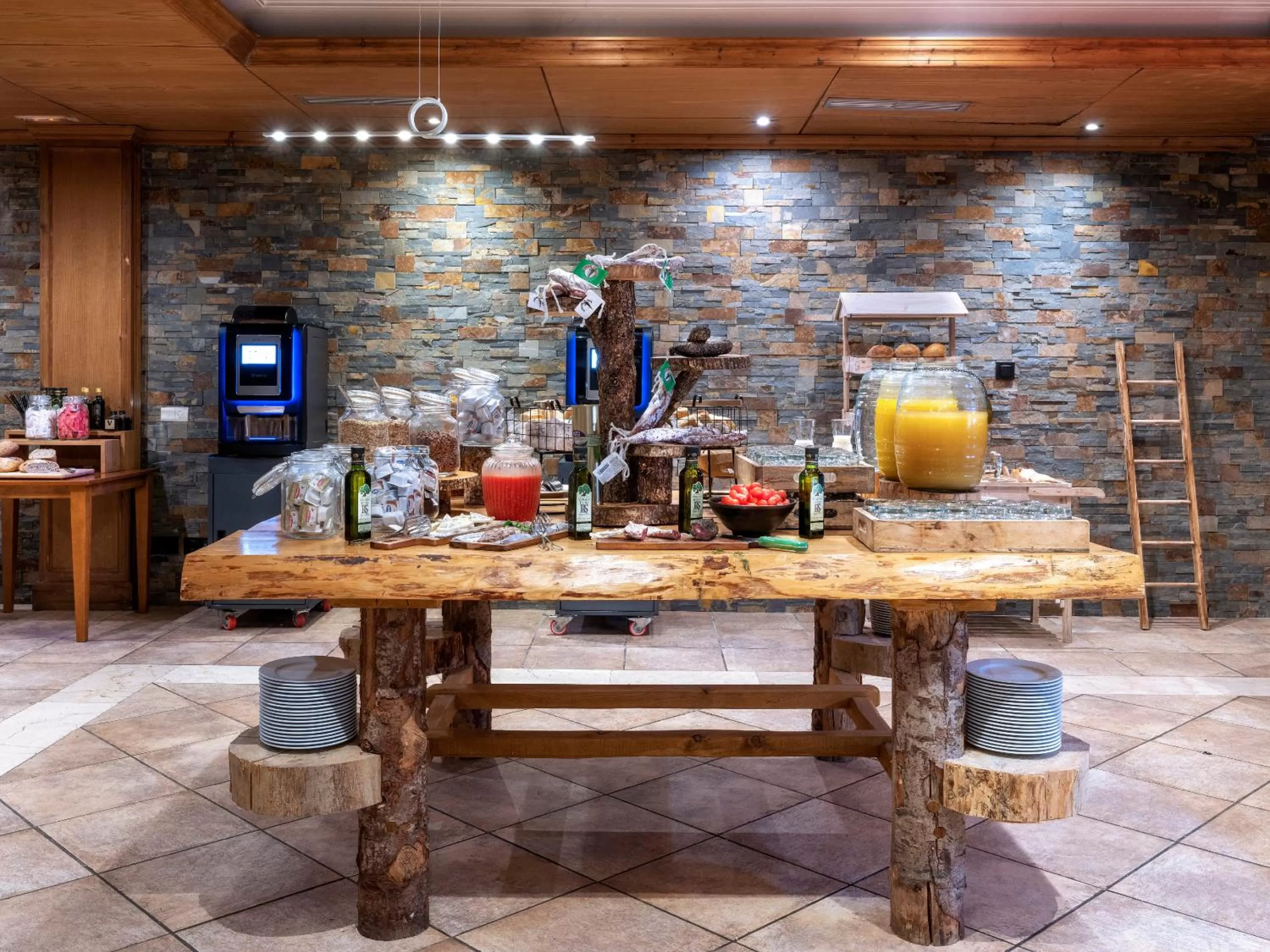 Food in Hotel Vielha Val d'Aran, Affiliated by Meliá