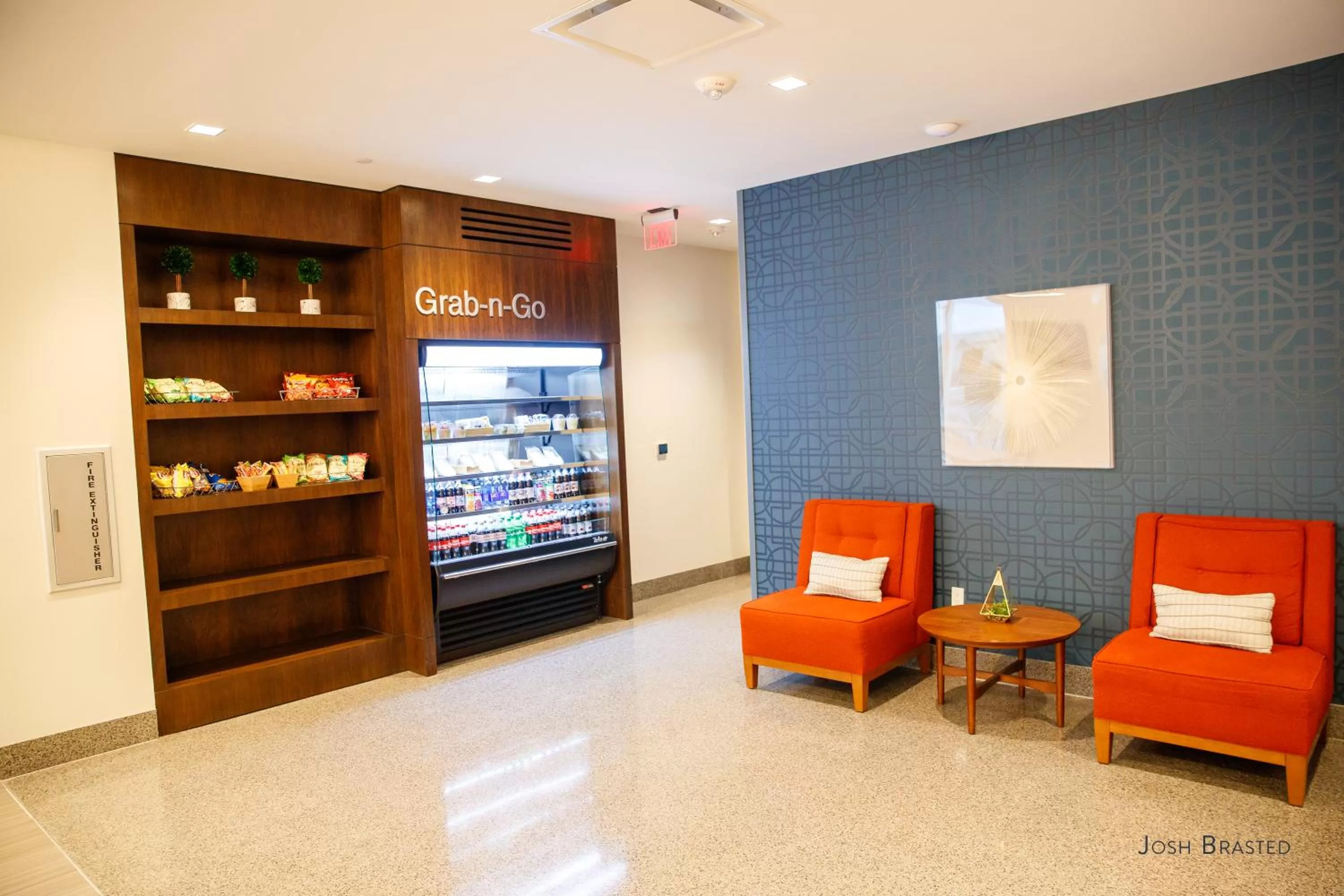 Food and drinks in Alder Hotel Uptown New Orleans