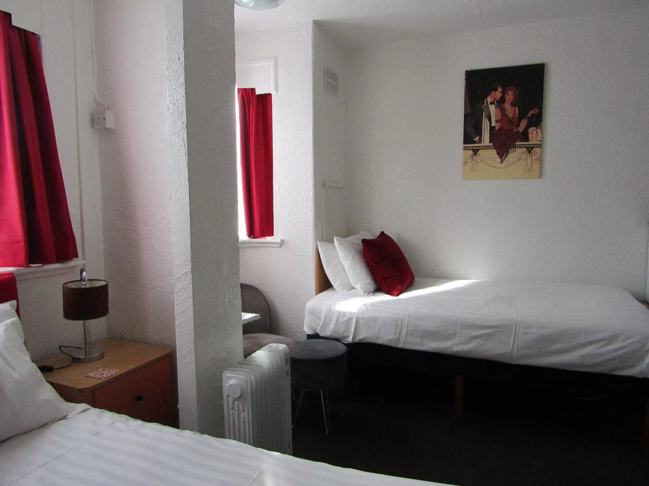 Bedroom, Bed in The Scala Hotel