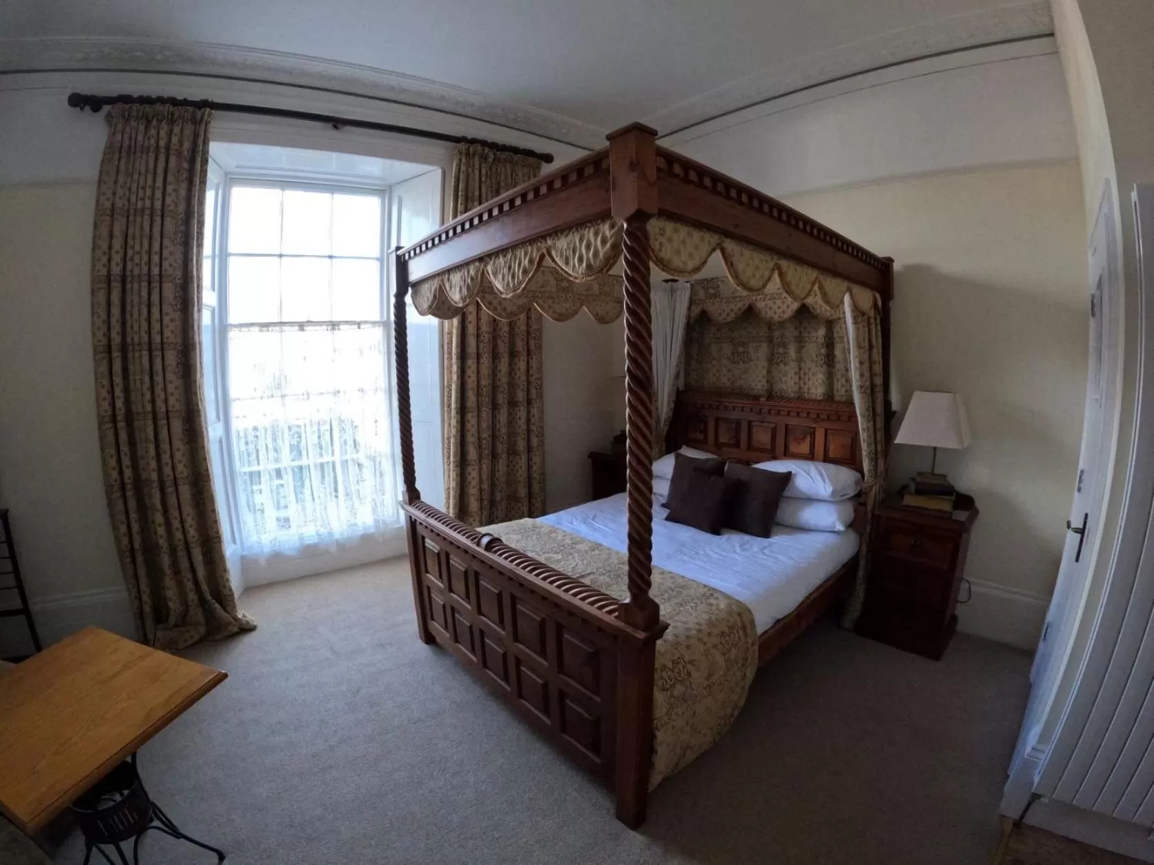 Bed in The Grove Falmouth