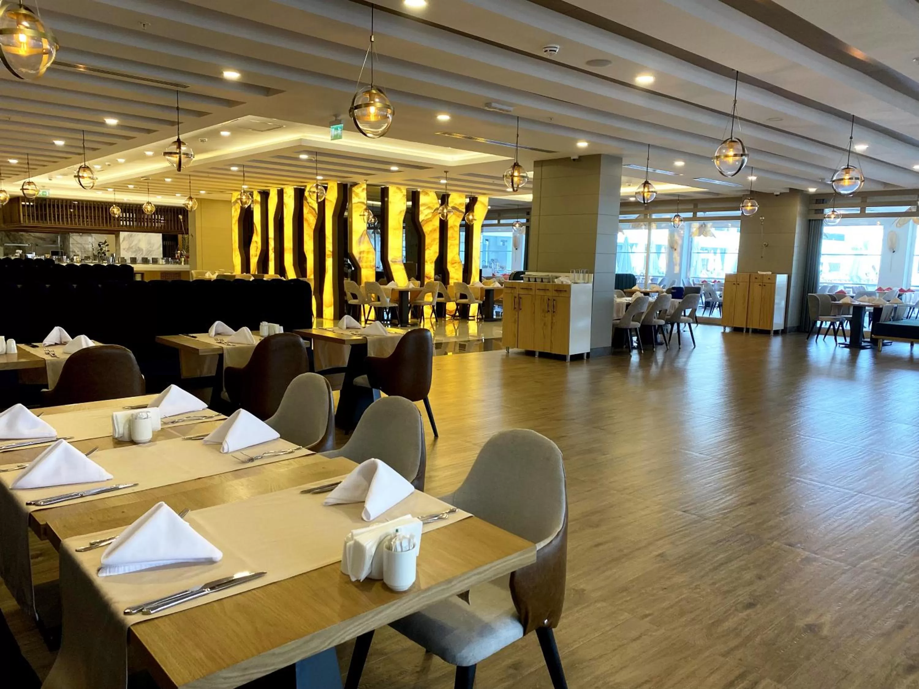 Restaurant/places to eat in Sunthalia Hotels & Resorts Ultra All Inclusive Adults Only Party Hotel