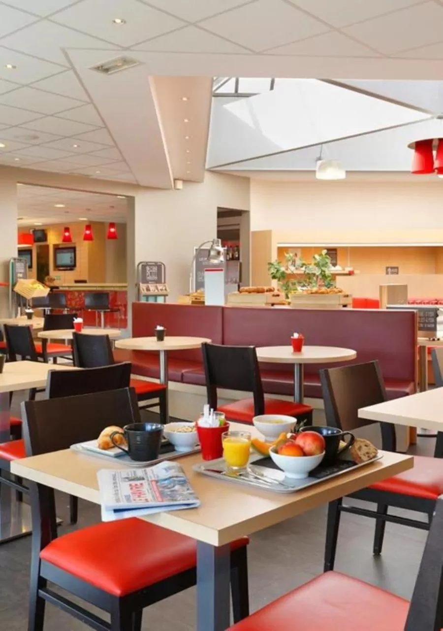 Breakfast in Ibis Le Havre Sud Harfleur