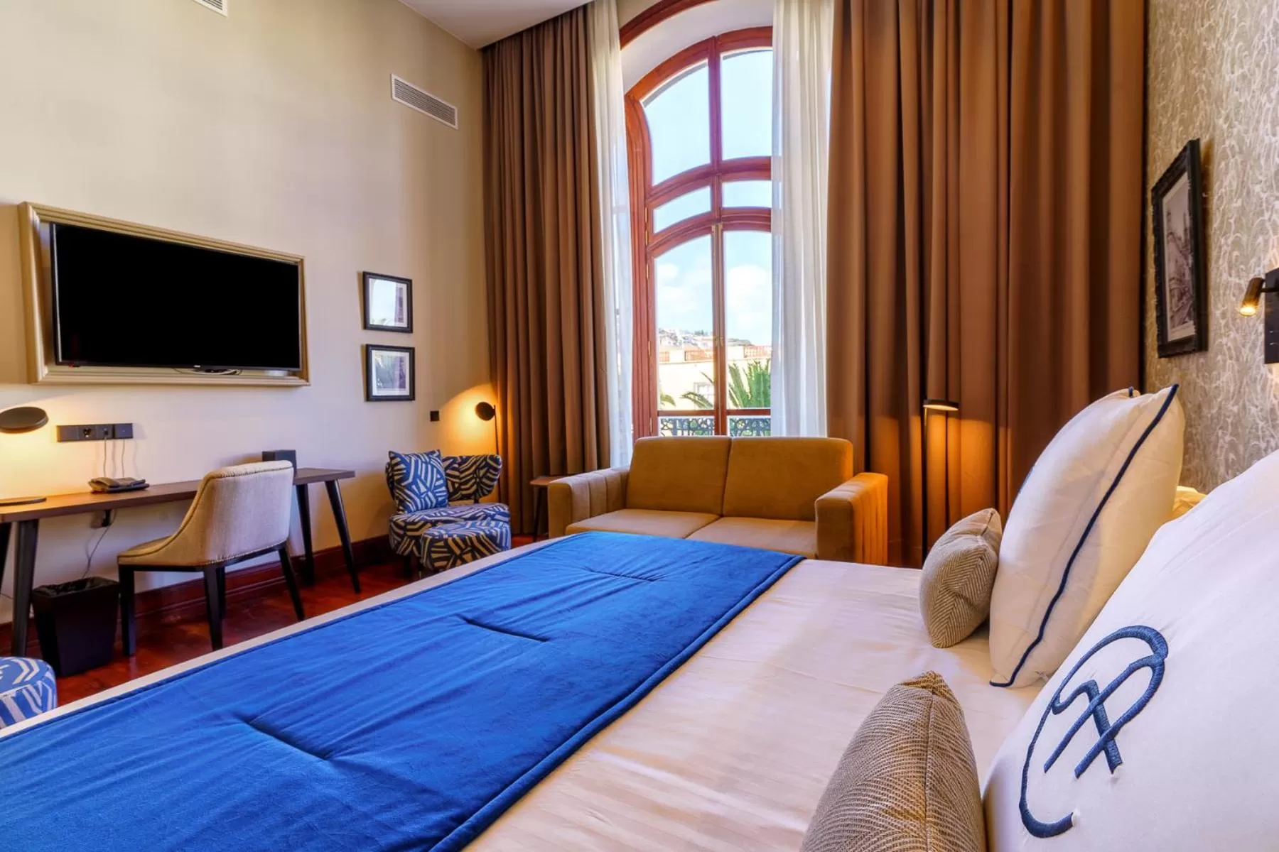 Photo of the whole room, Bed in Boutique Hotel Cordial Plaza Mayor de Santa Ana