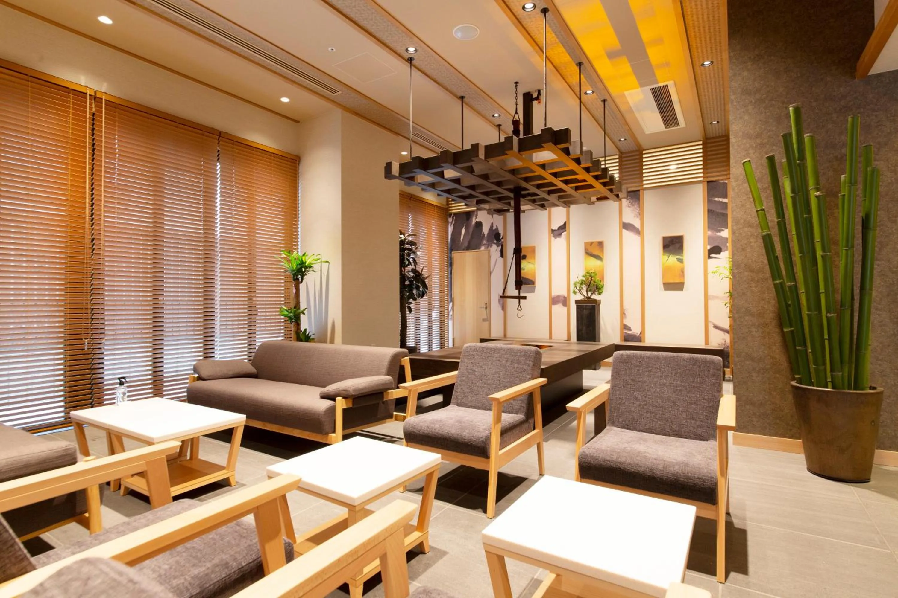 Area and facilities in HOTEL HILLARYS Shinsaibashi