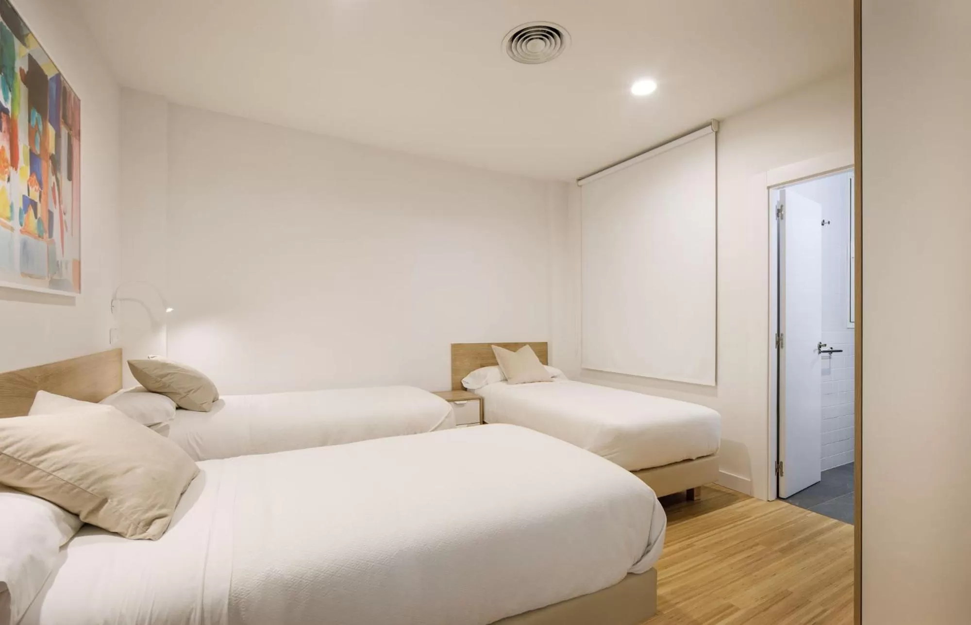 Photo of the whole room, Bed in Mush Room Apartamentos