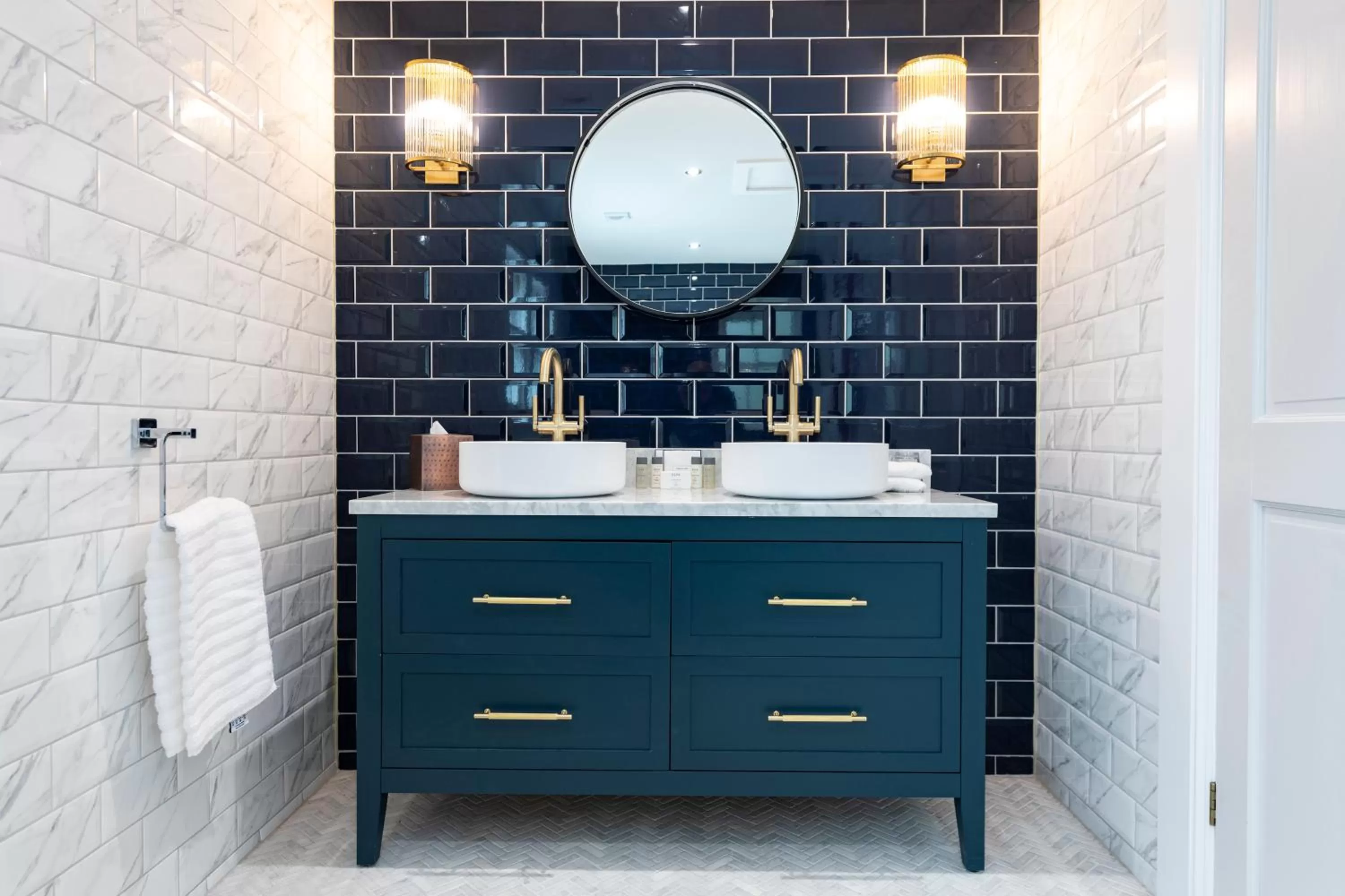 Bathroom in Skeabost House Hotel