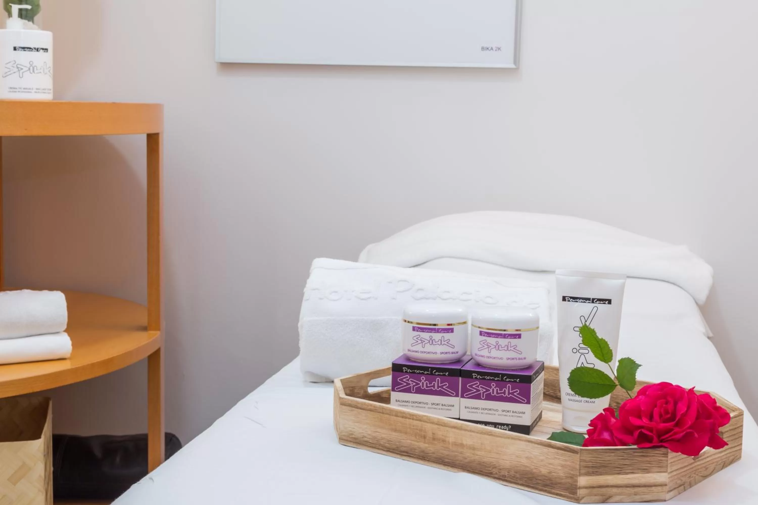 Massage, Bed in Hotel Palacio de Aiete