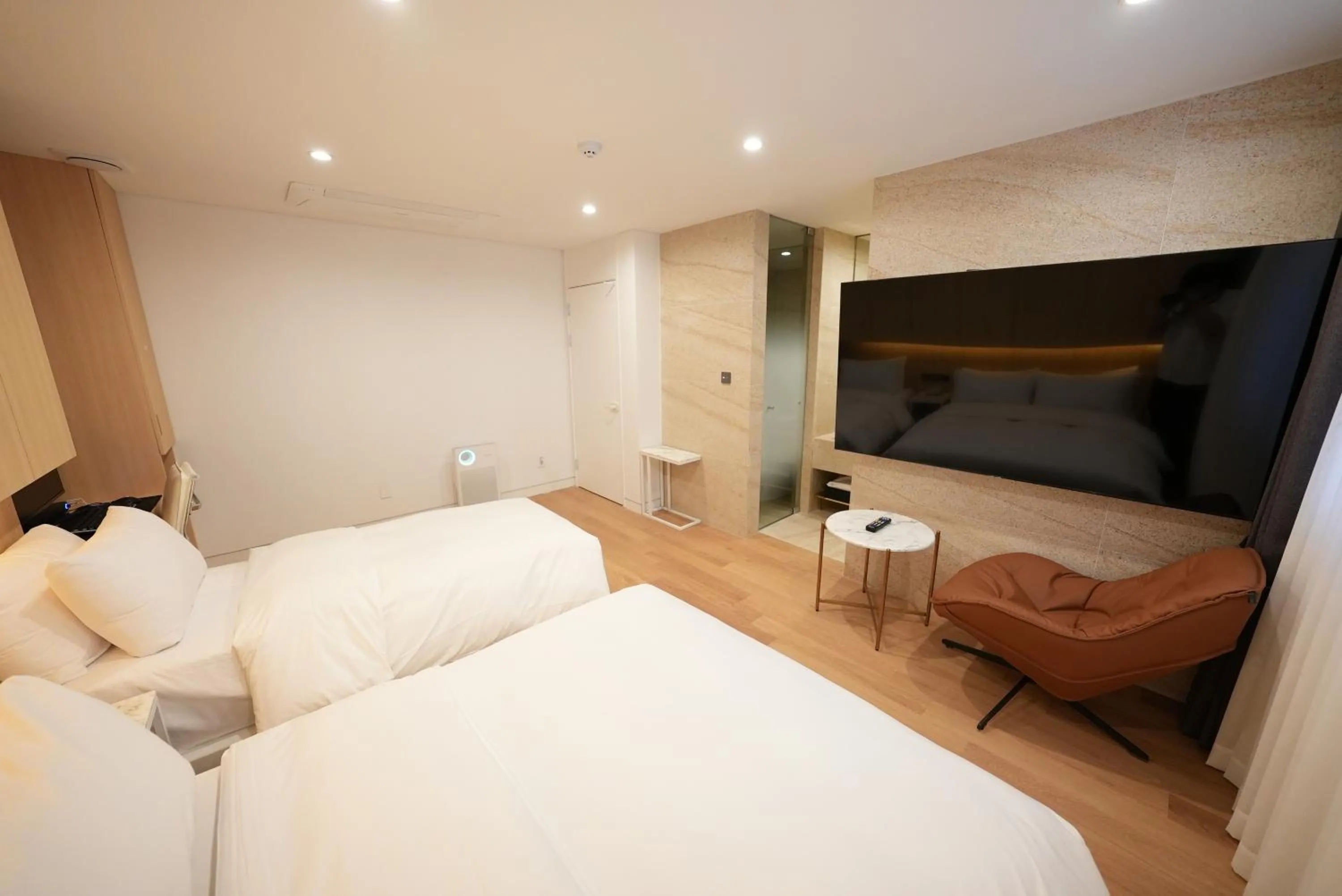 Photo of the whole room, Bed in Amare Hotel Jongno