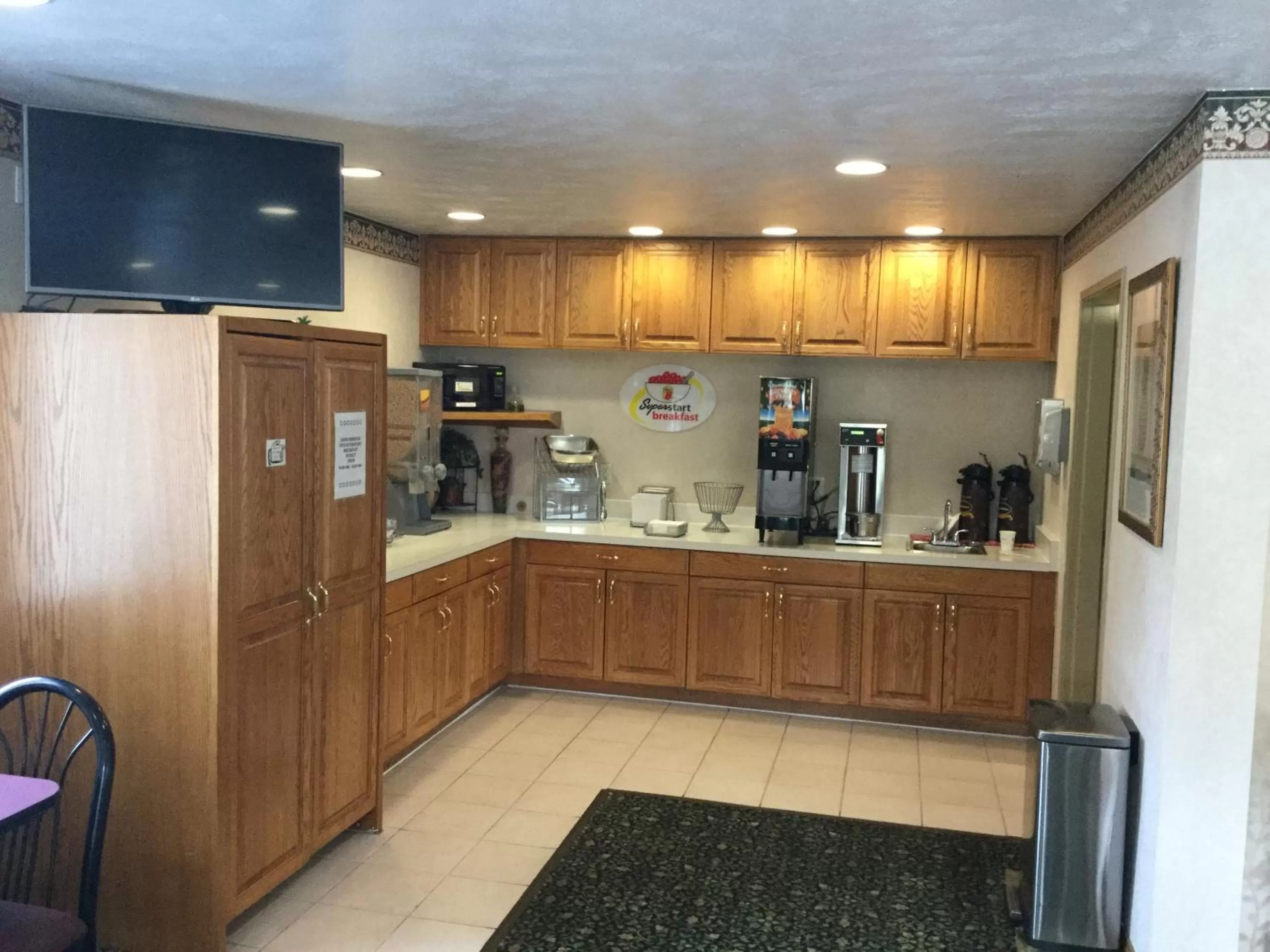 Breakfast in Super 8 by Wyndham New Stanton