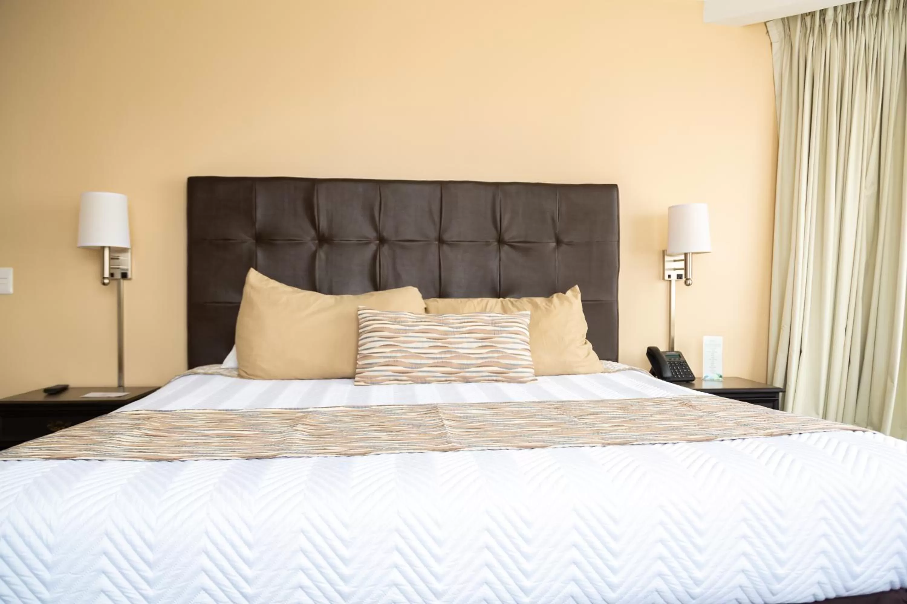 Bed in Taormina Hotel and Casino-Adults Only