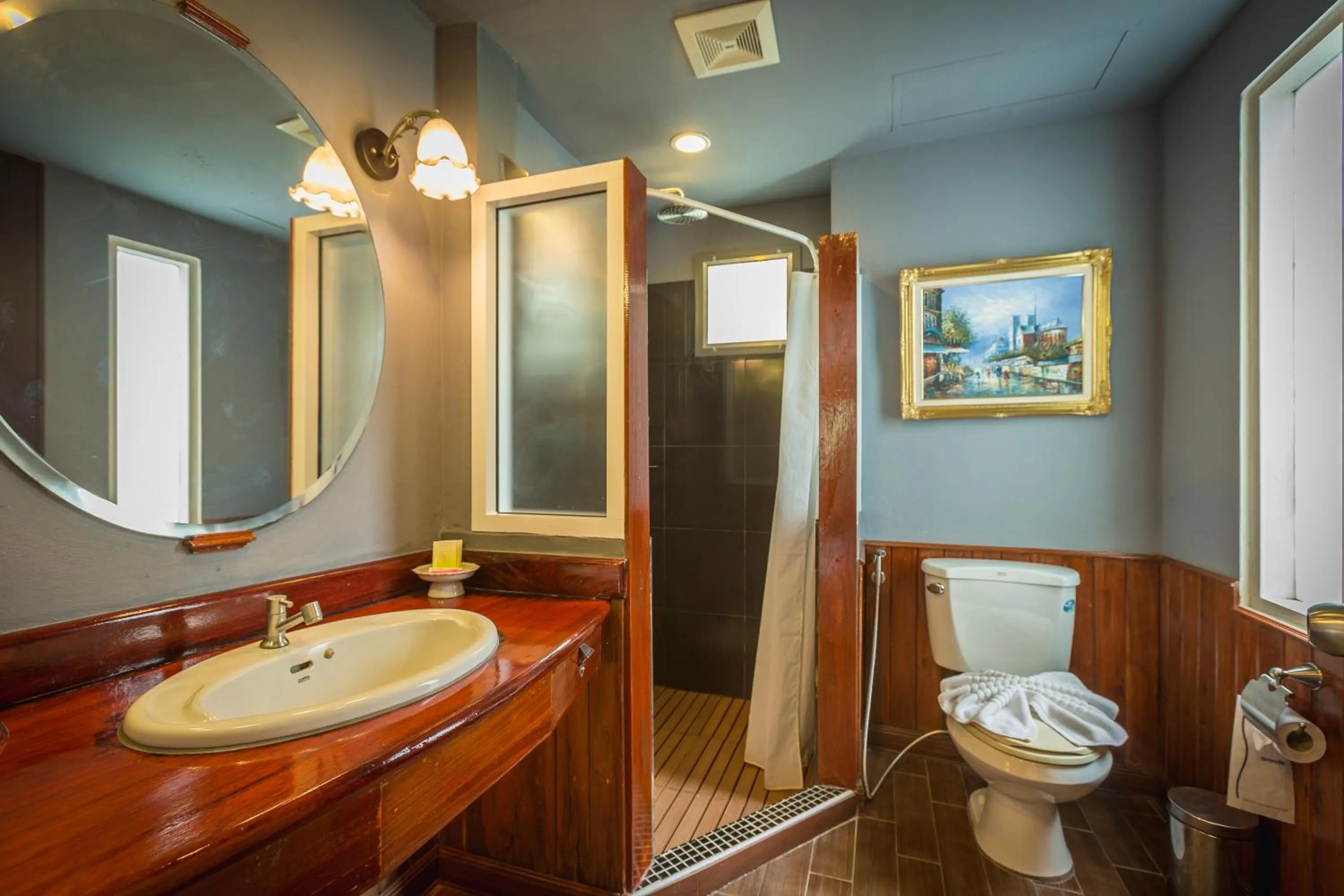 Decorative detail in Brookside Valley Resort