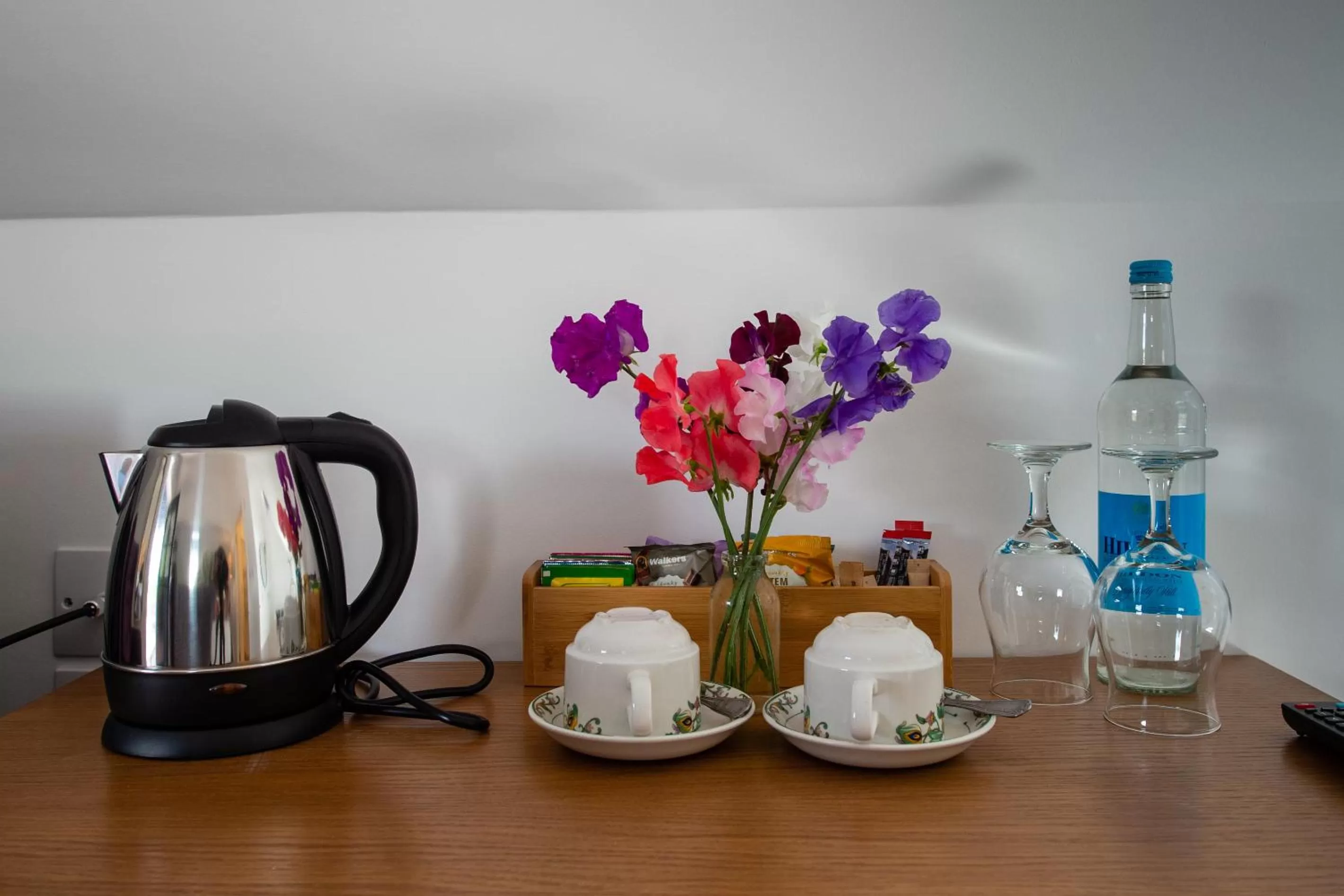 Coffee/tea facilities in The Withies Inn