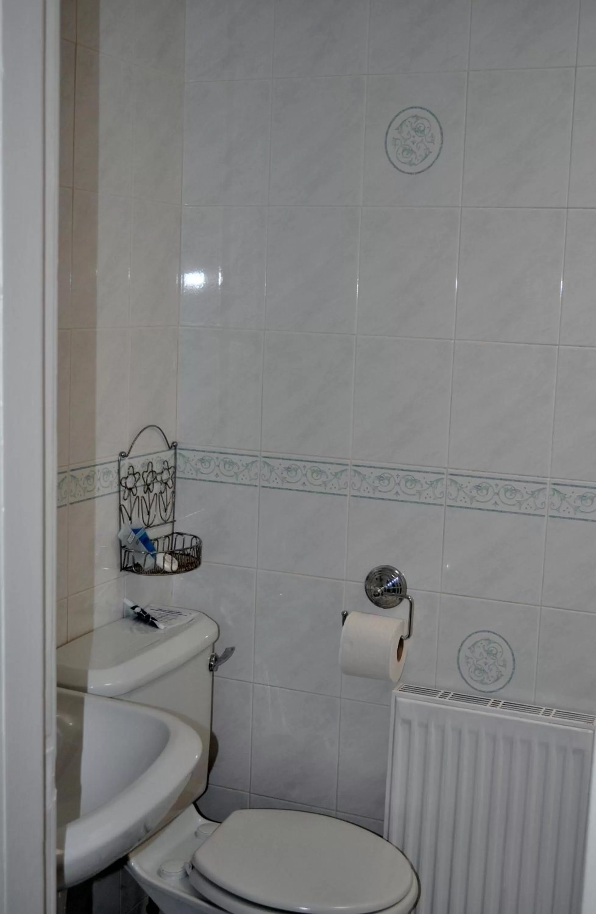 Bathroom in Abbotsford Hotel