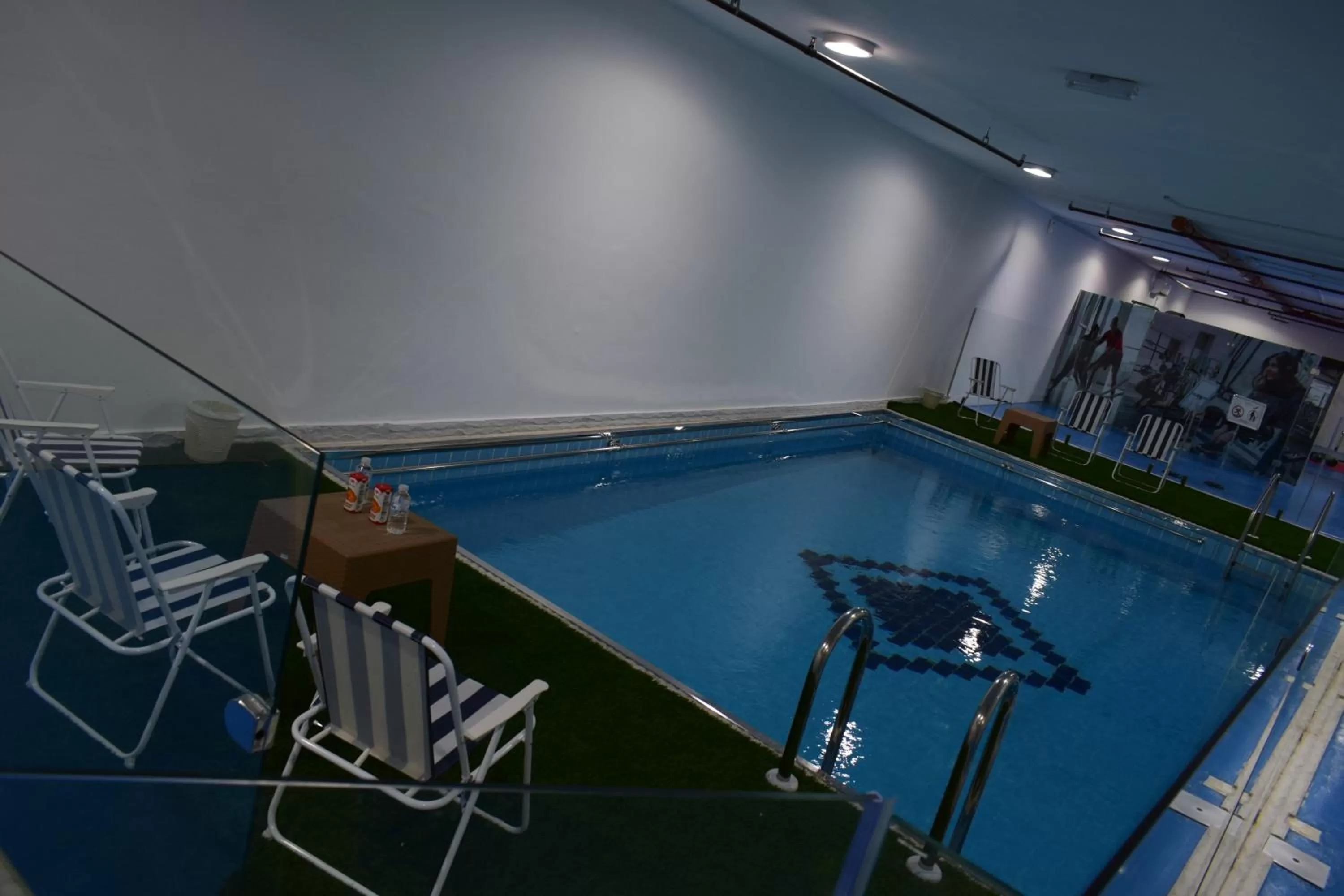 Swimming Pool in Atlantis Suites Hotel