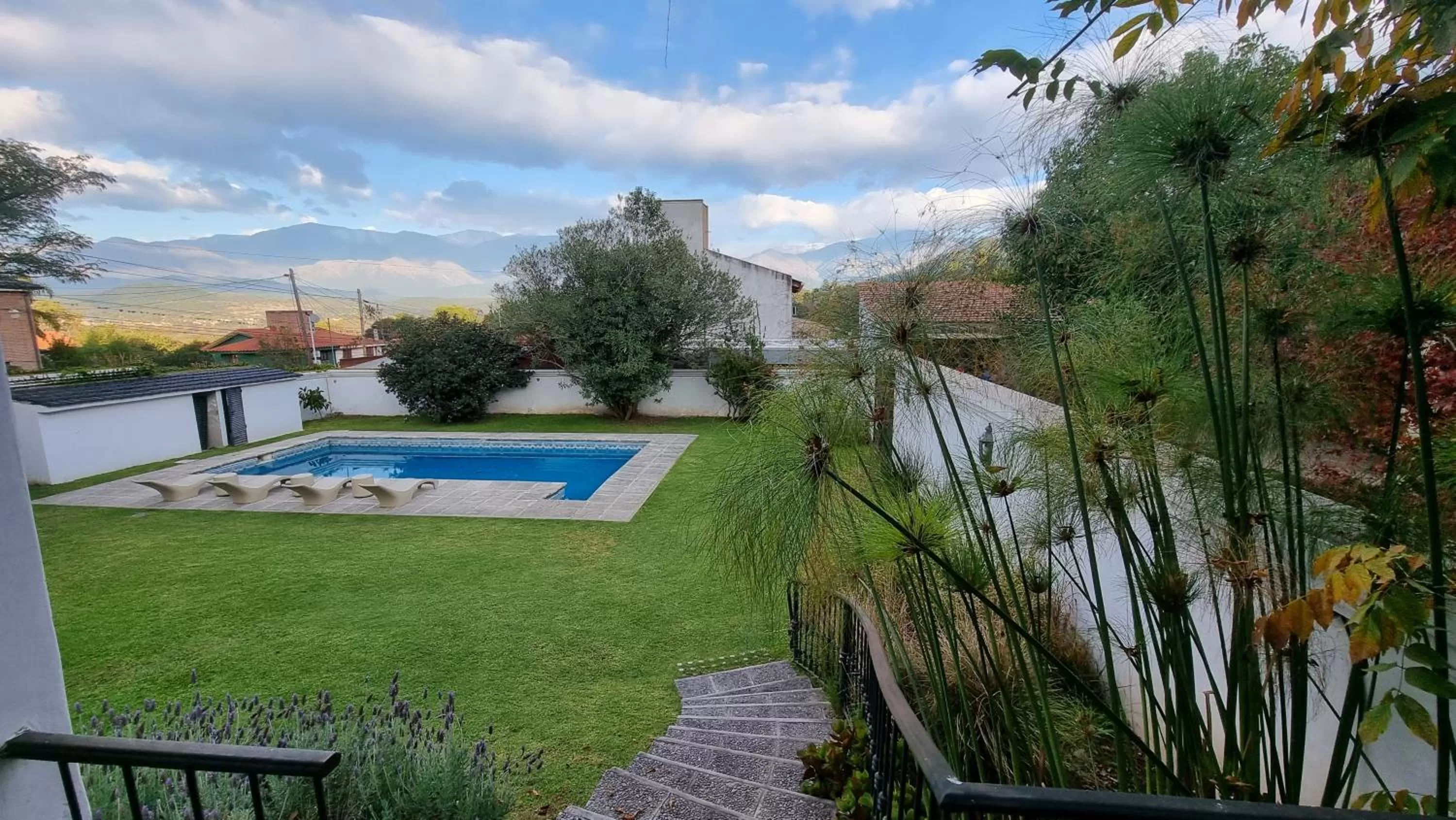 Patio, Swimming Pool in El Cerquero, Casa de Huéspedes
