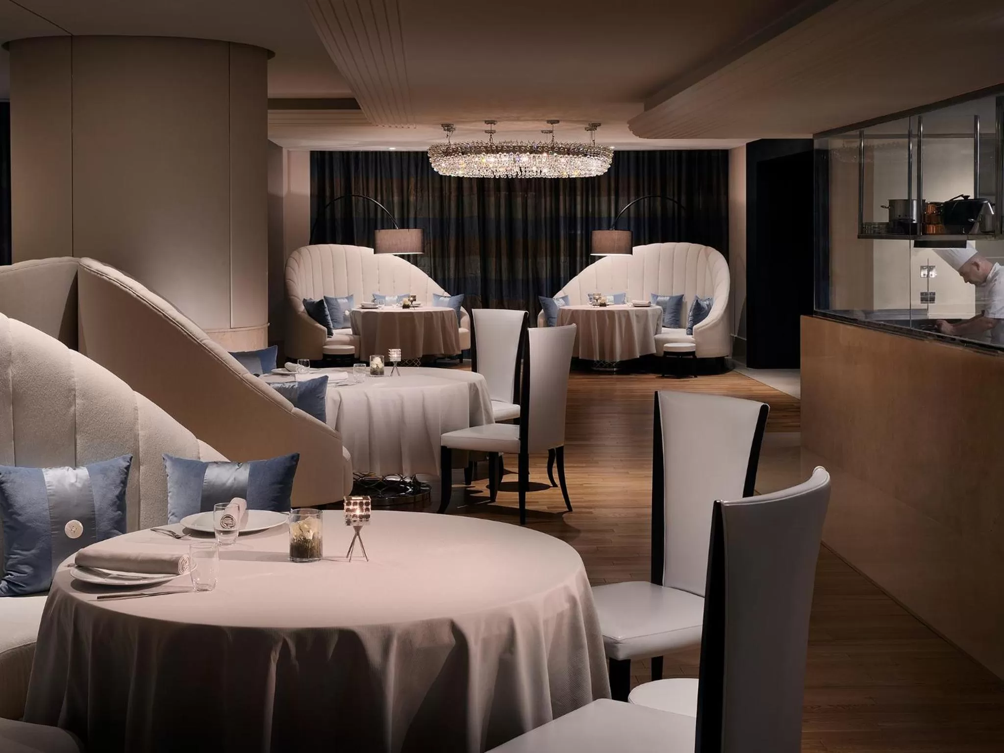 Restaurant/places to eat in Voco - Riyadh by IHG