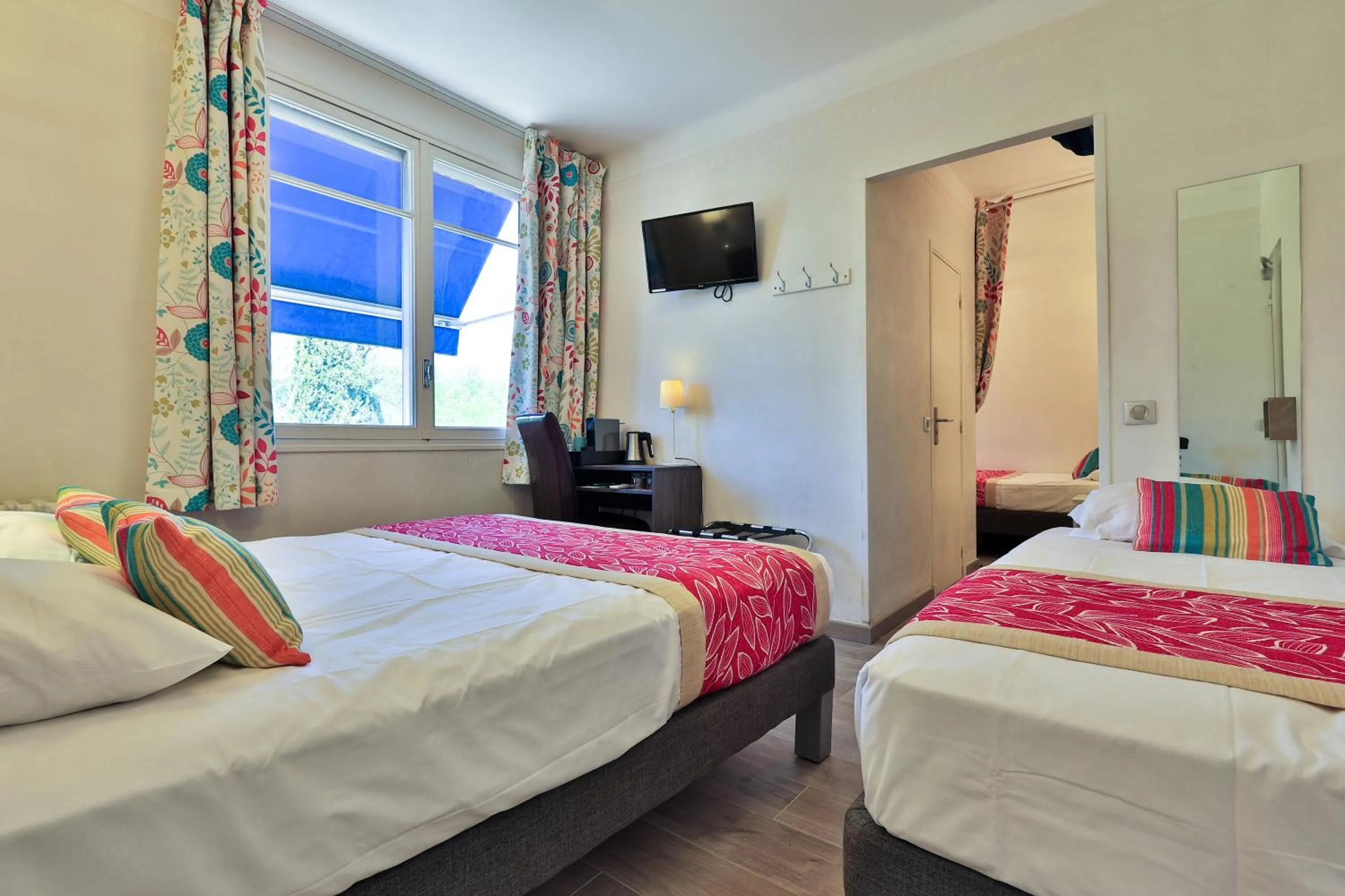 Bedroom in Hotel Cayrons Vence & St Paul de Vence