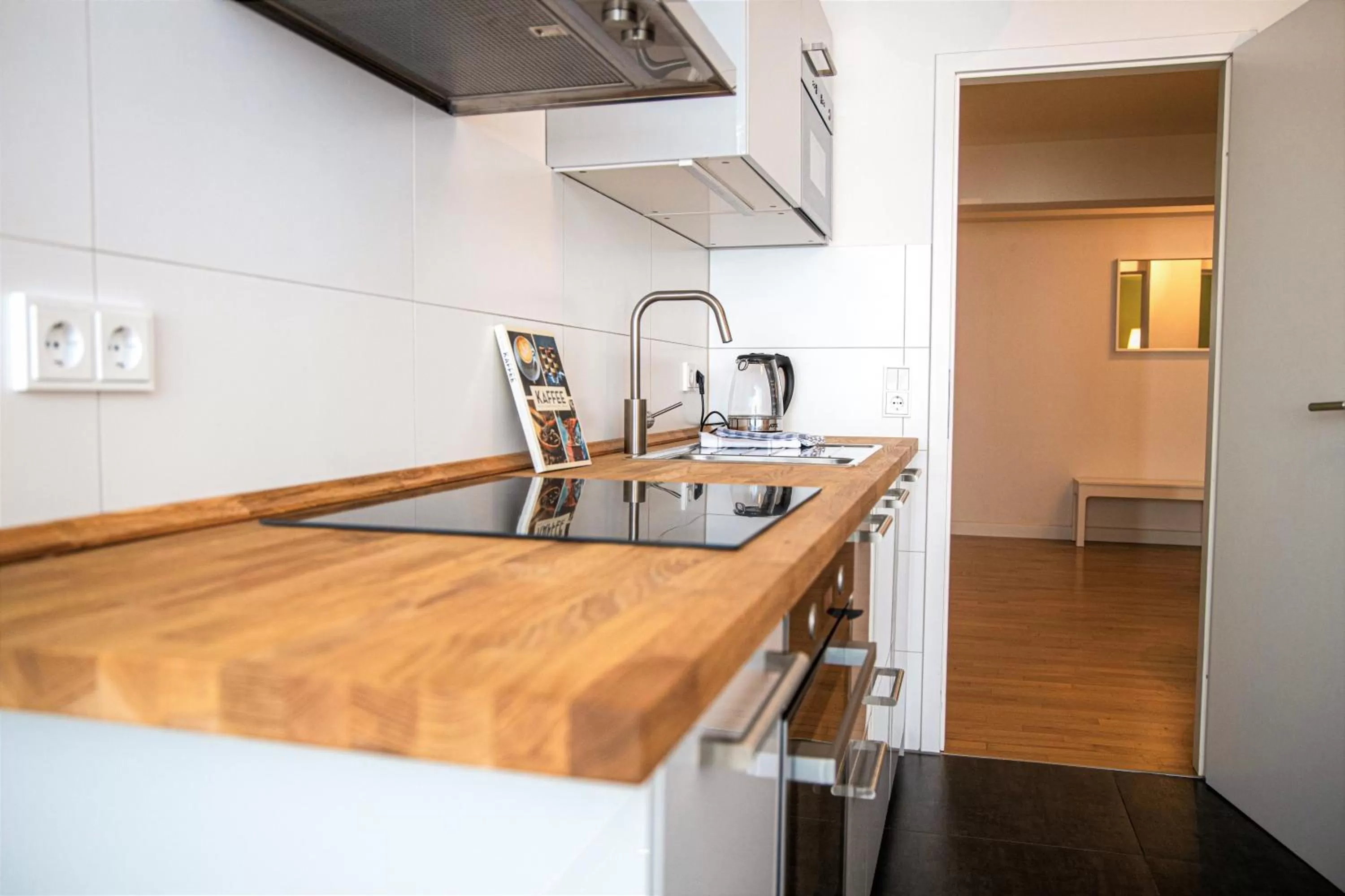 Kitchen or kitchenette in mainhaus Stadthotel Frankfurt