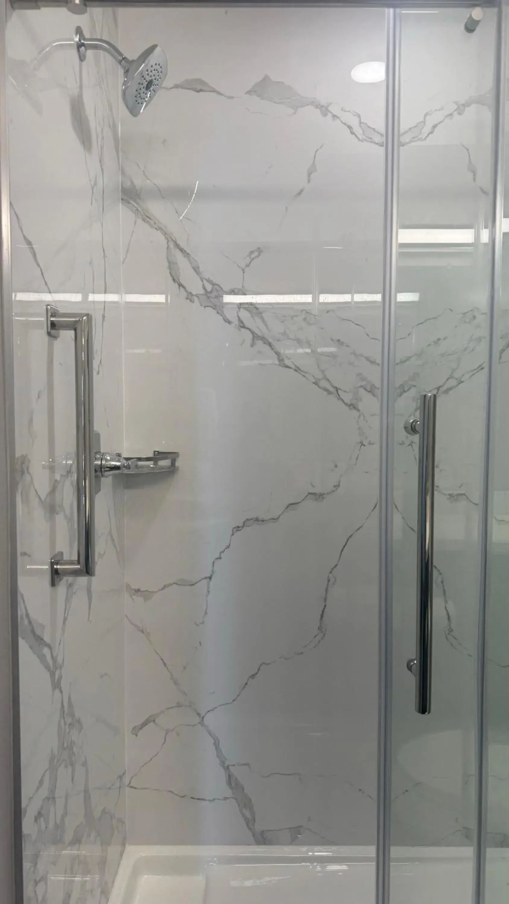 Queen Suite in Hotel del SOL Queen Suite in Hotel del SOL