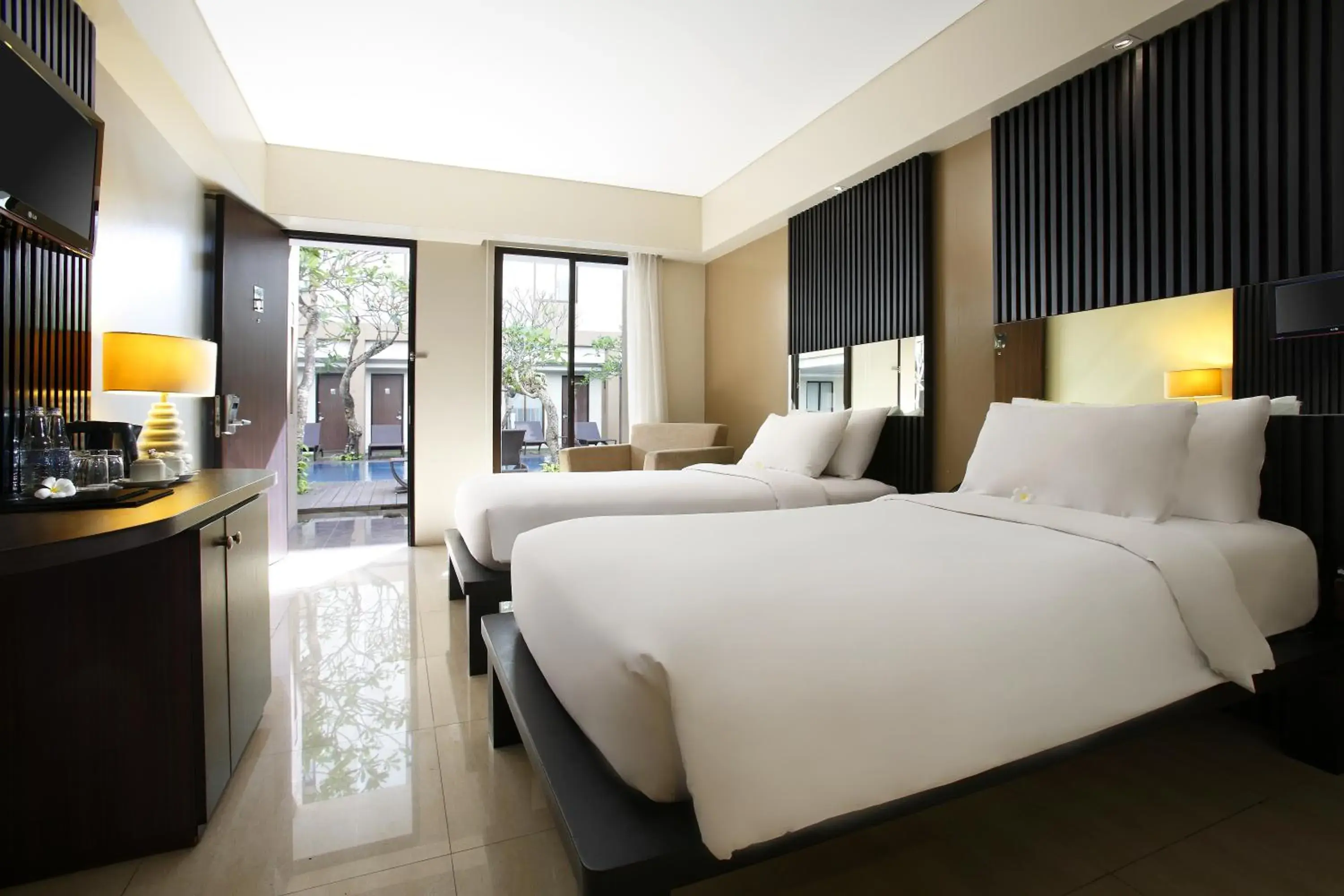 Executive Twin Room in Hotel Santika Kuta Executive Twin Room in Hotel Santika Kuta