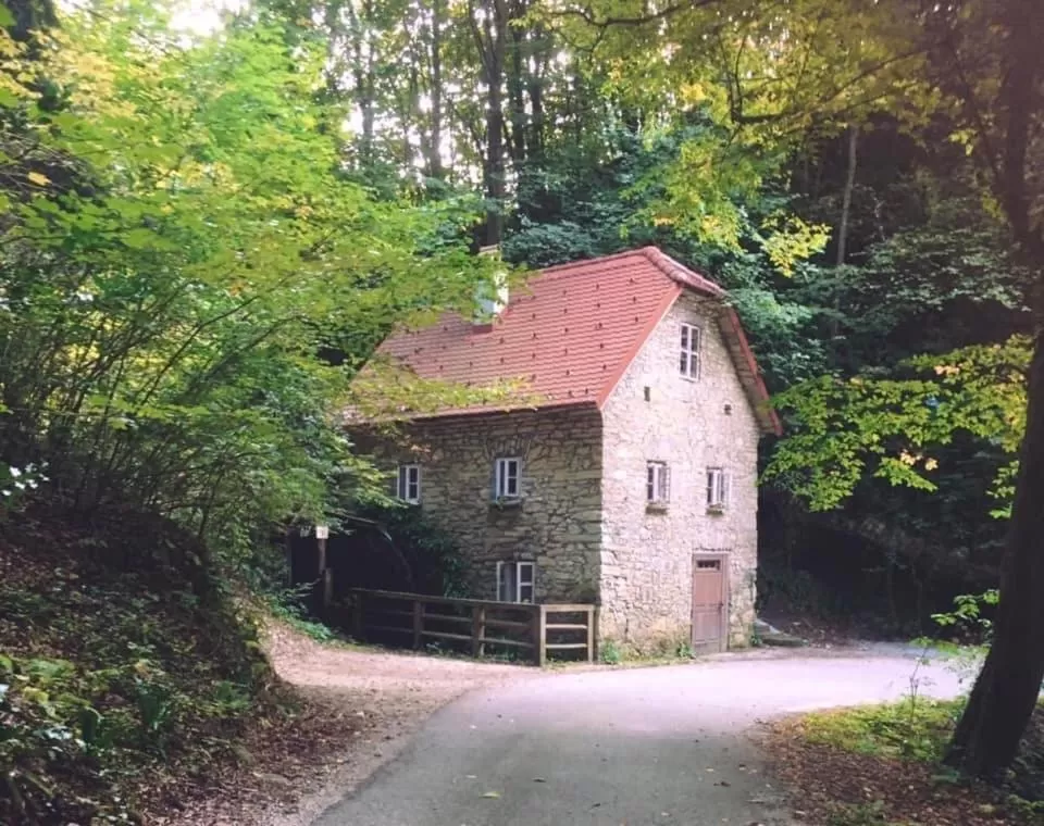 Property Building in Adventure Farm