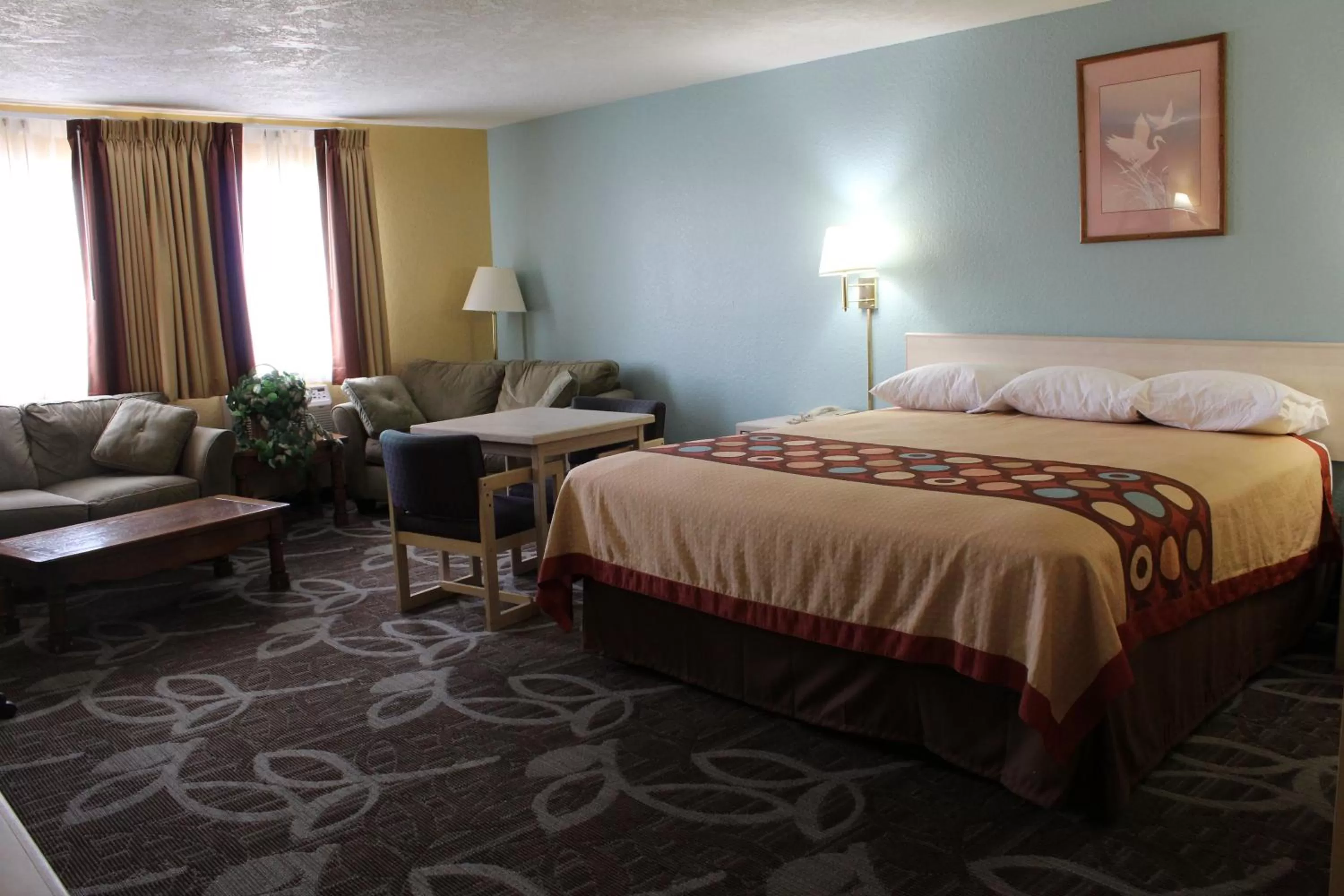 Bed in Super 8 by Wyndham Nephi