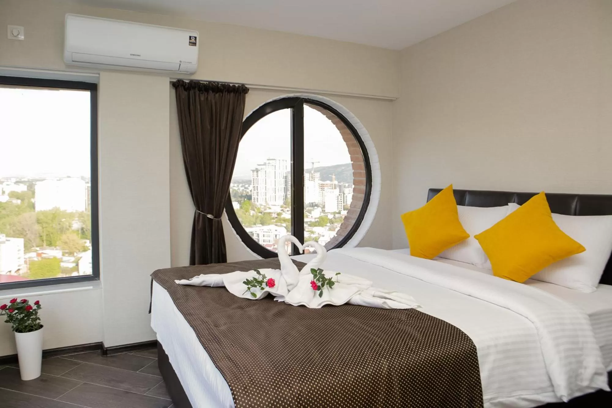 Photo of the whole room, Bed in Boutique Hotel