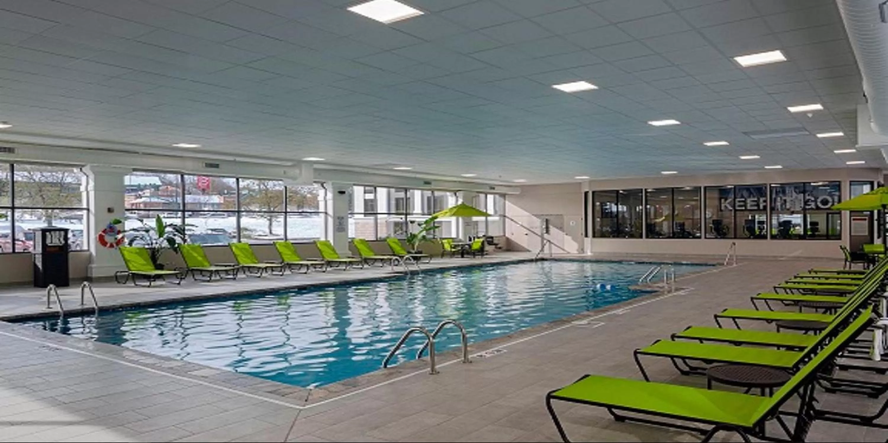 Swimming pool in Candlewood Suites - Cleveland South - Independence by IHG