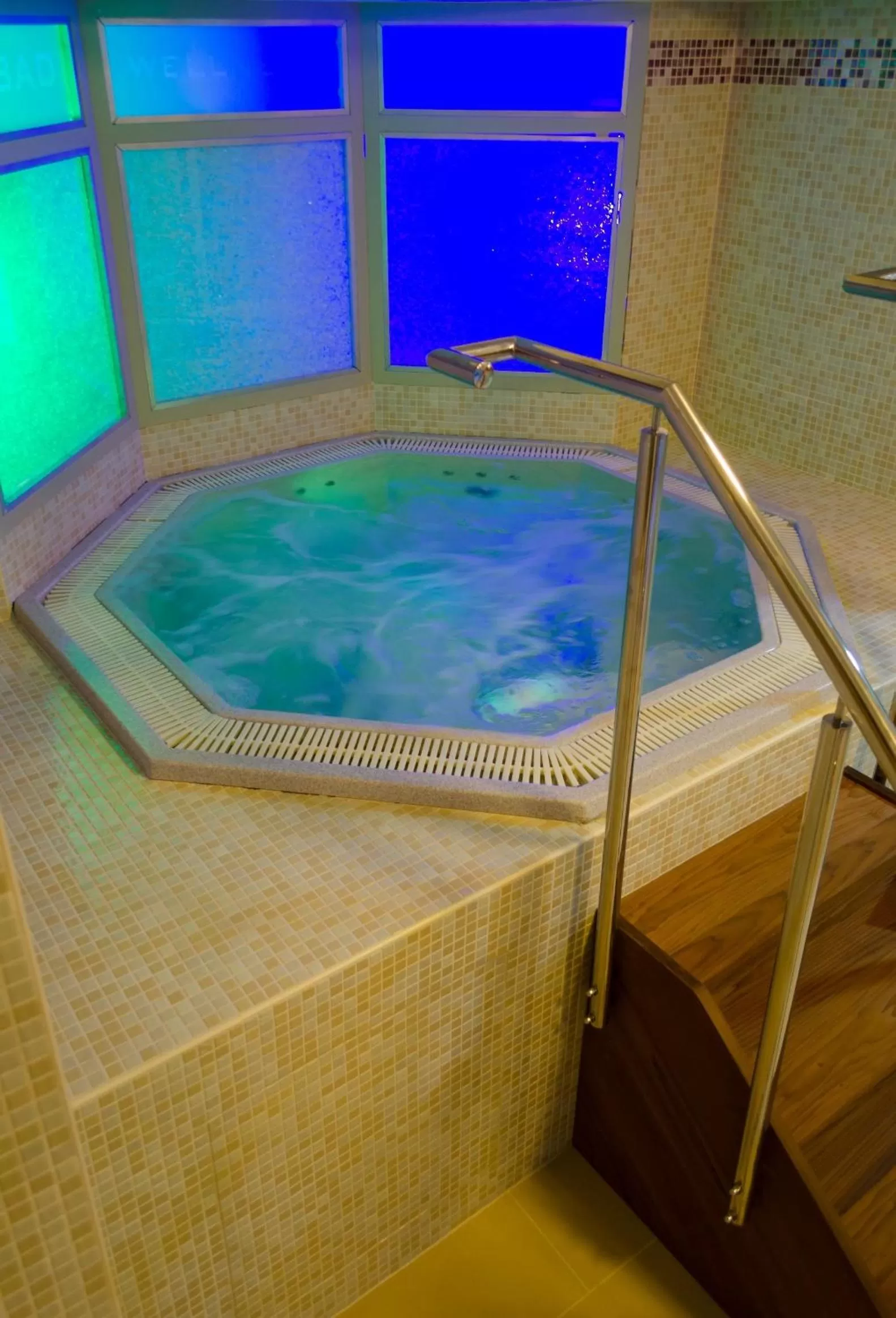 Spa and wellness centre/facilities, Swimming Pool in Simbad Hotel & Bar Superior