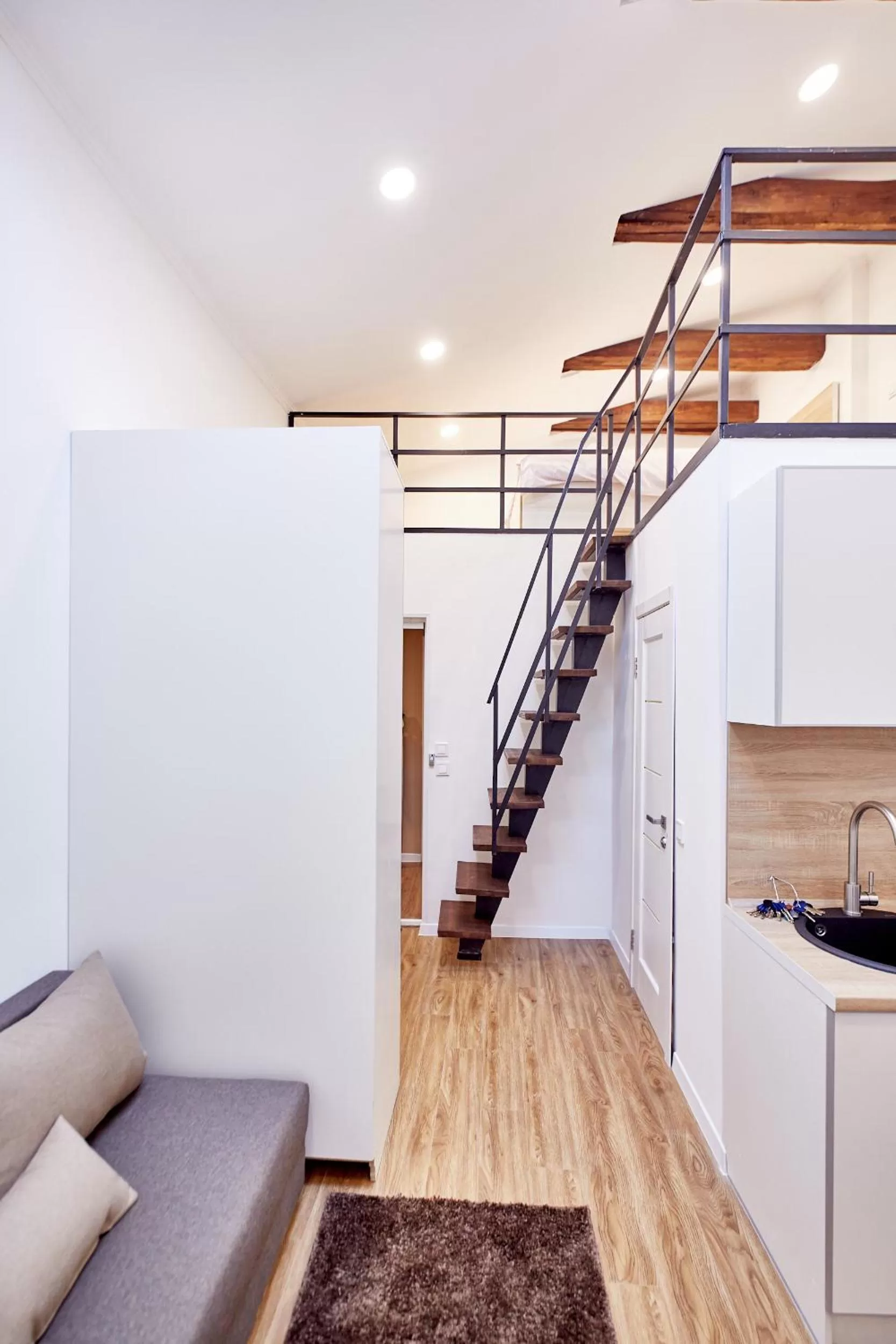 Photo of the whole room in Nordian