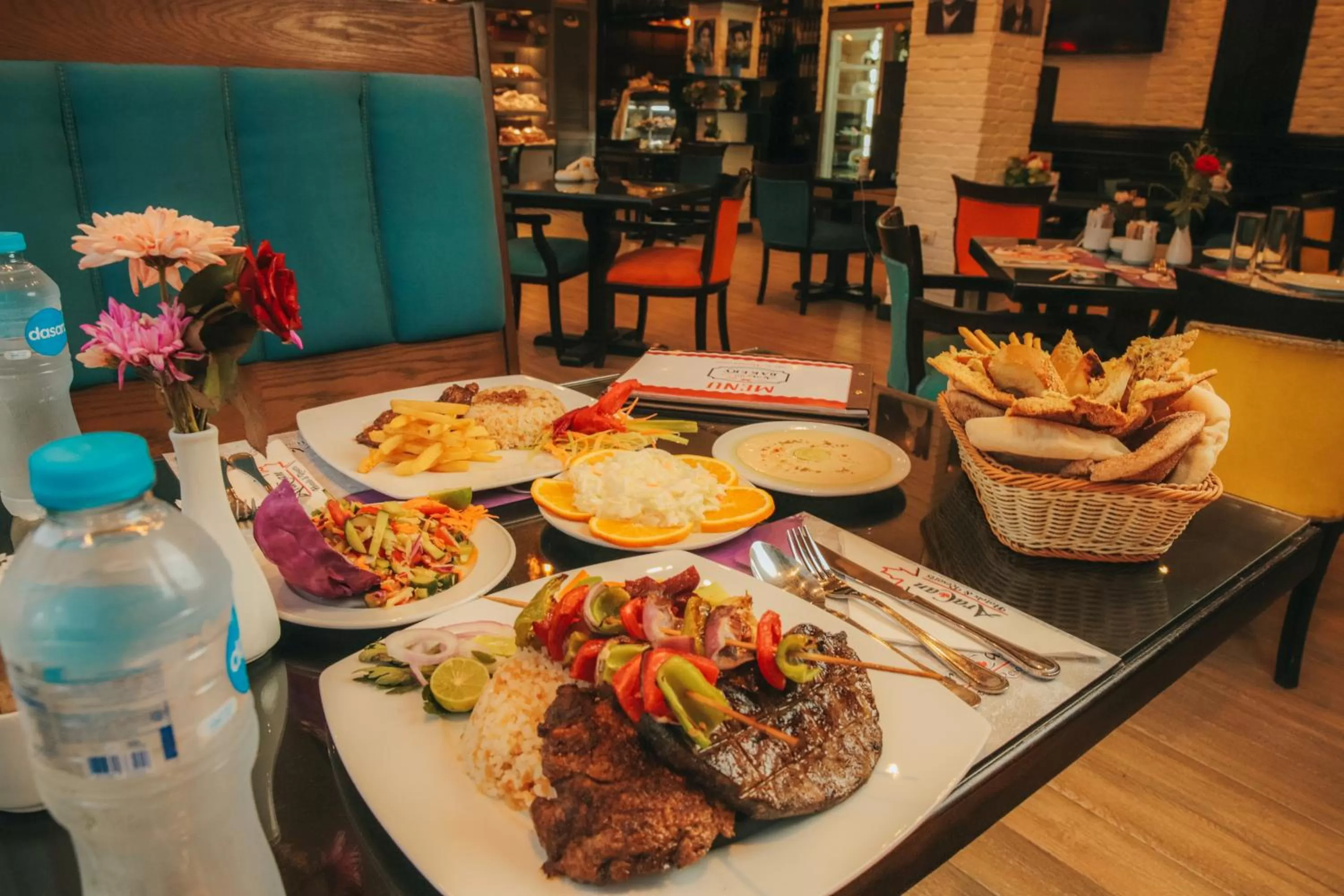 Restaurant/places to eat in Aracan Portsaid