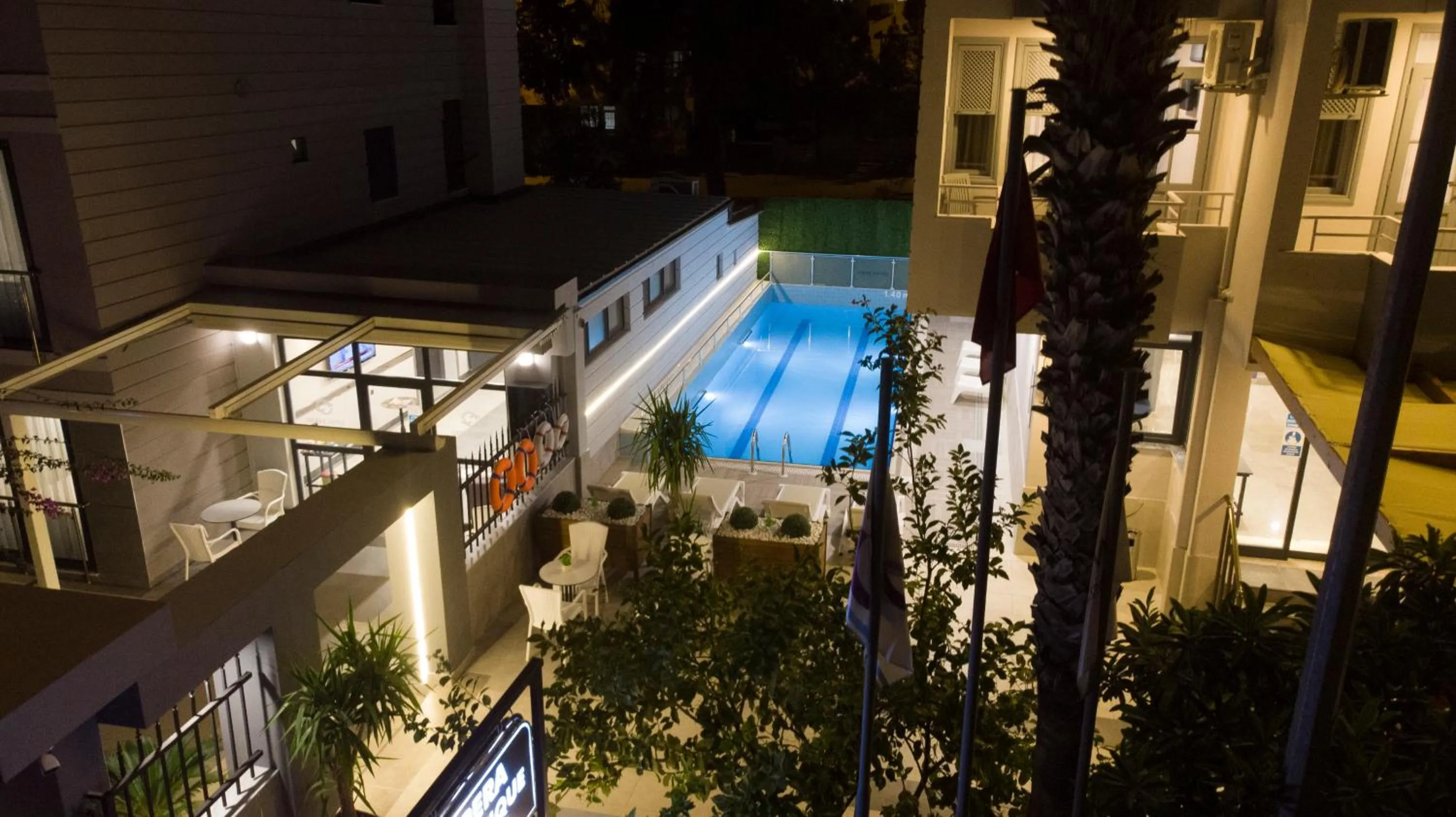 Swimming pool in OPERA Hotel Antalya