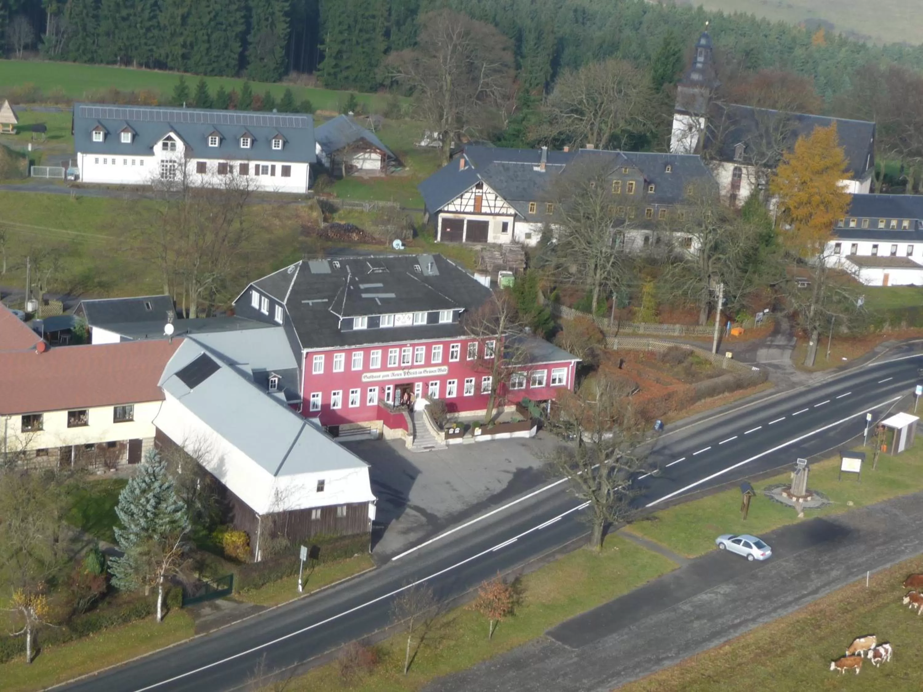 Bird's eye view, Bird's-eye View in Zum Roten Hirsch im Grünen Wald