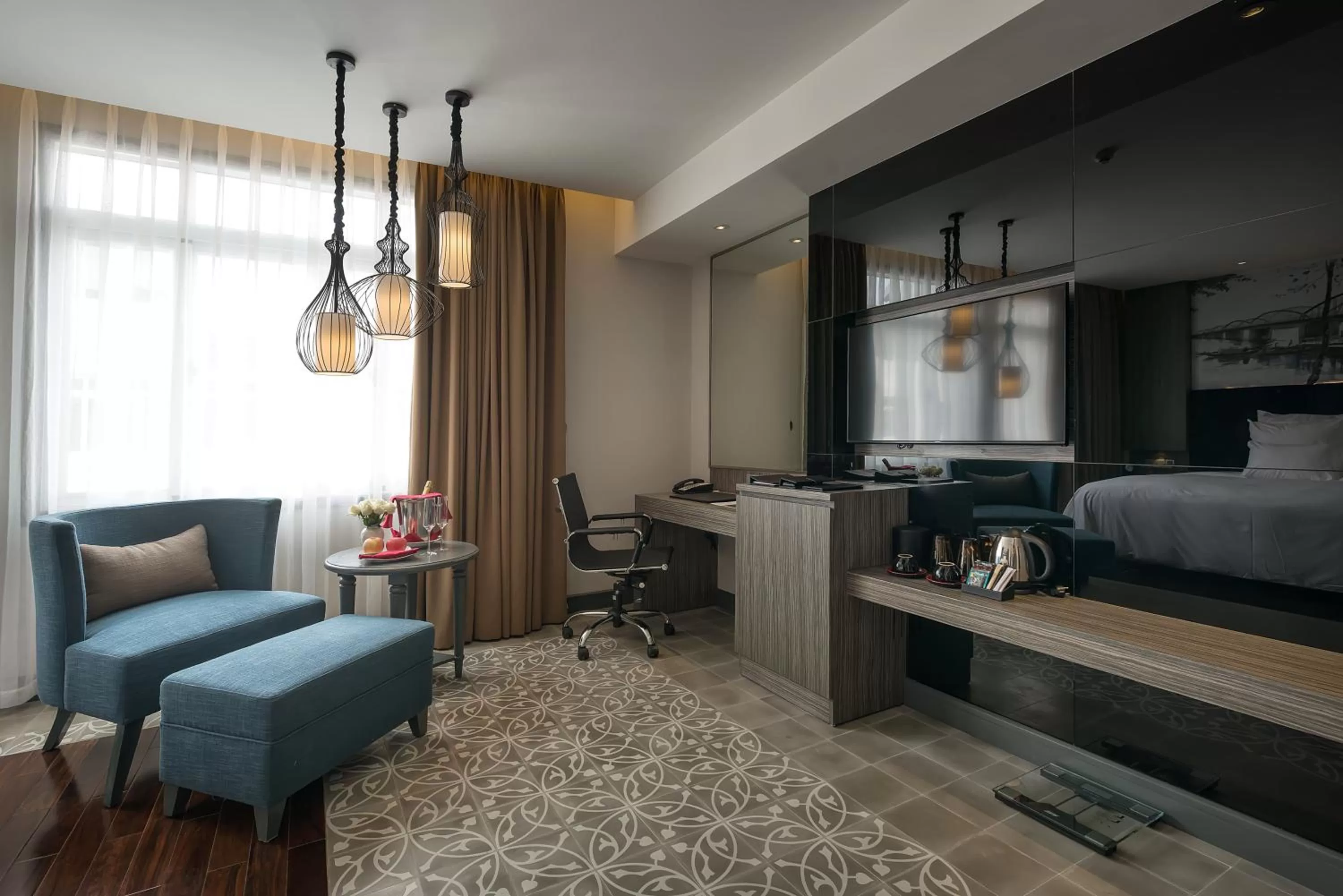 bunk bed in Paradise Suites Hotel