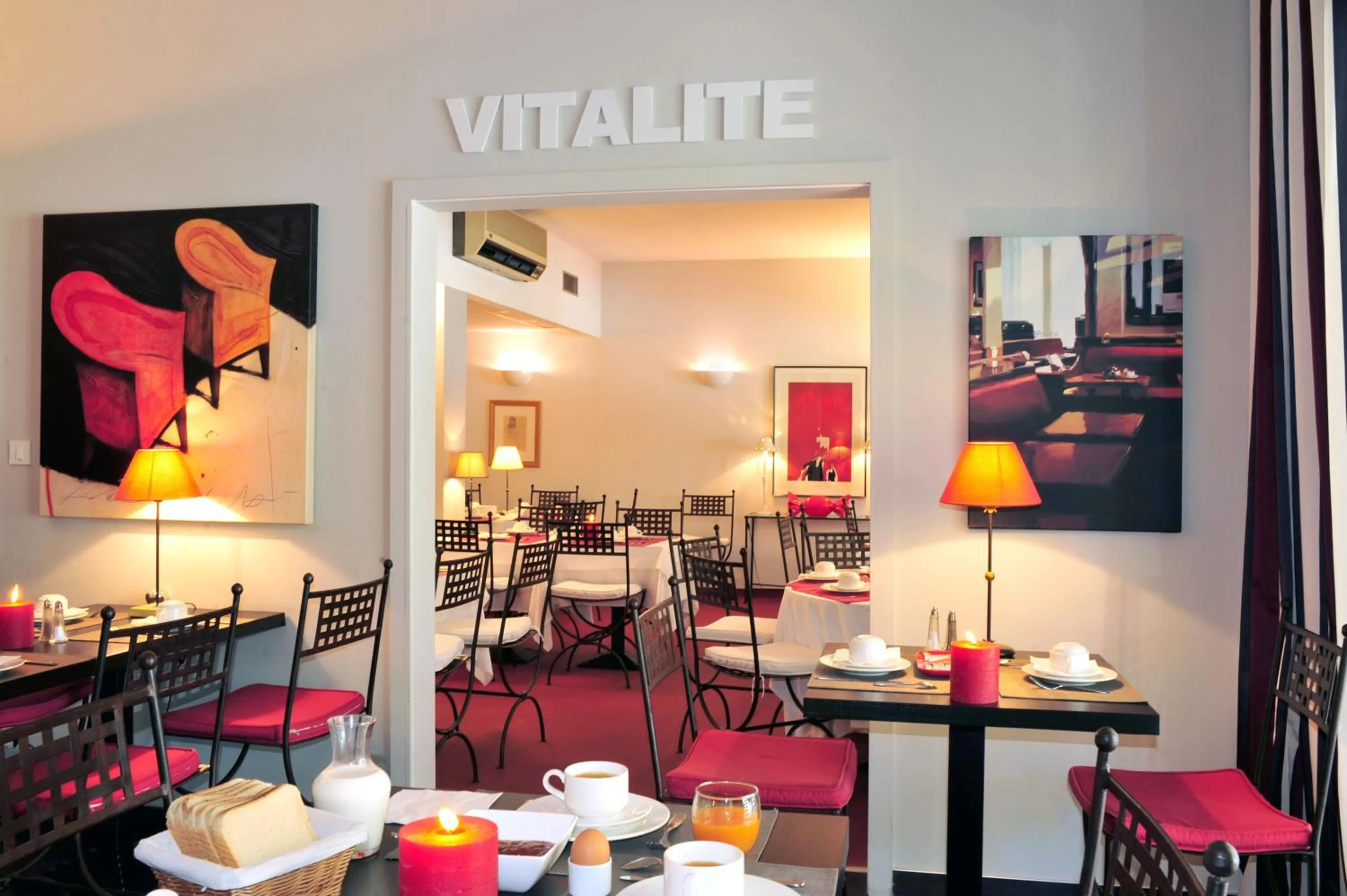 Restaurant/places to eat in Les Jardins D'Adalric