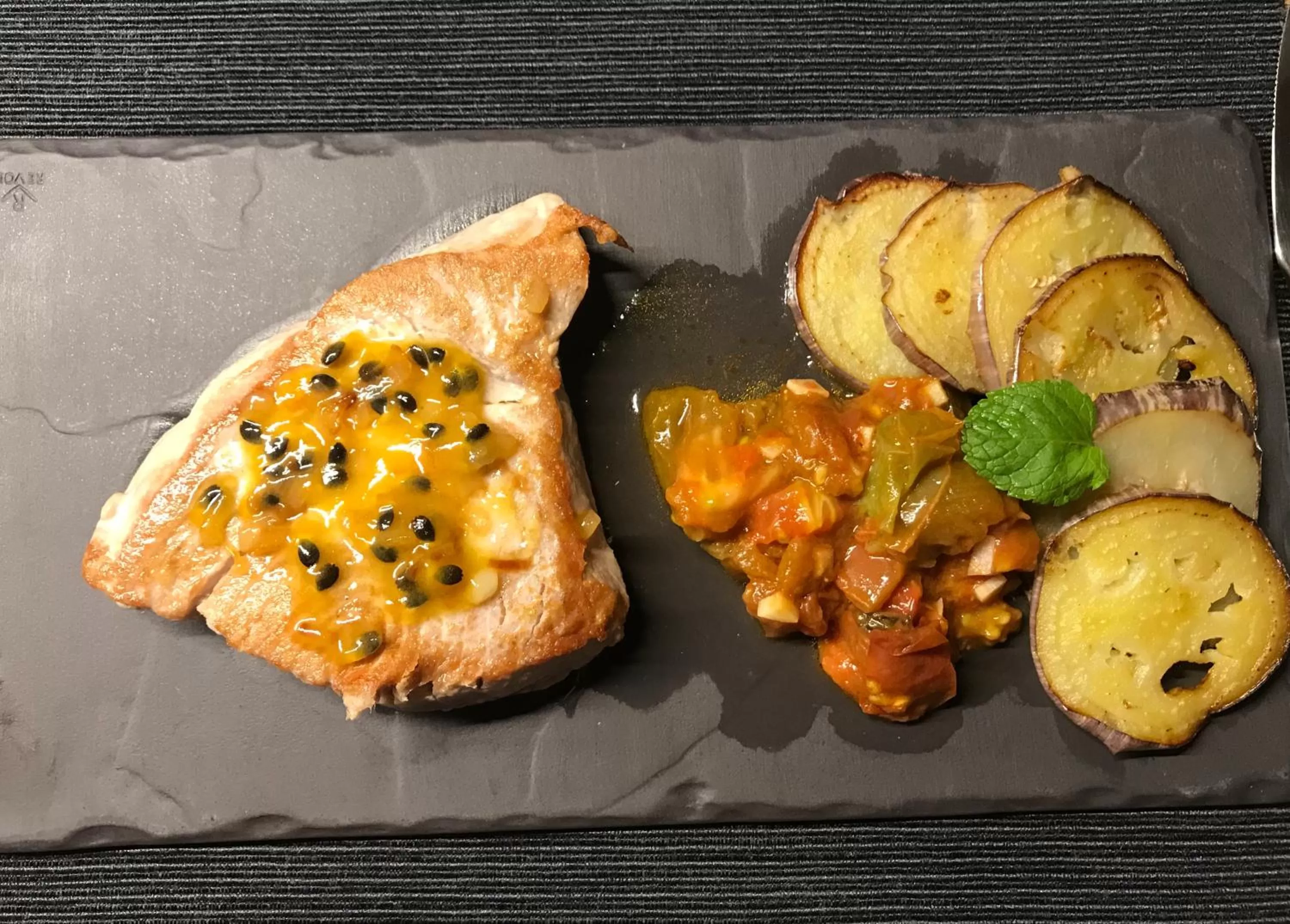 Restaurant/places to eat, Food in Maison d'hôtes Aux Deux Cigognes