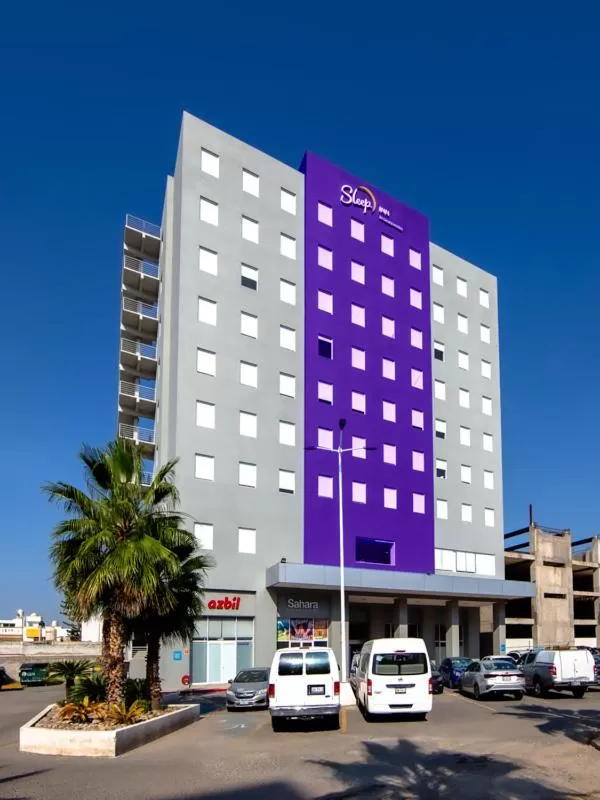Property building in Sleep Inn Leon Antares