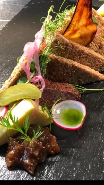 Food in The Black Swan Hotel