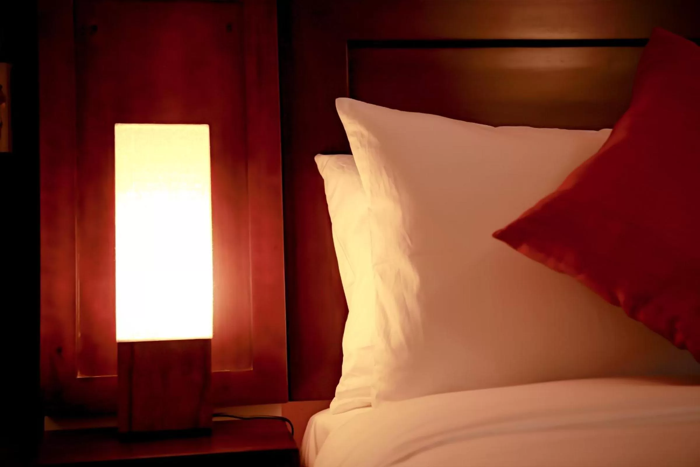 Bedroom, Bed in Ceylon City Hotel,Colombo