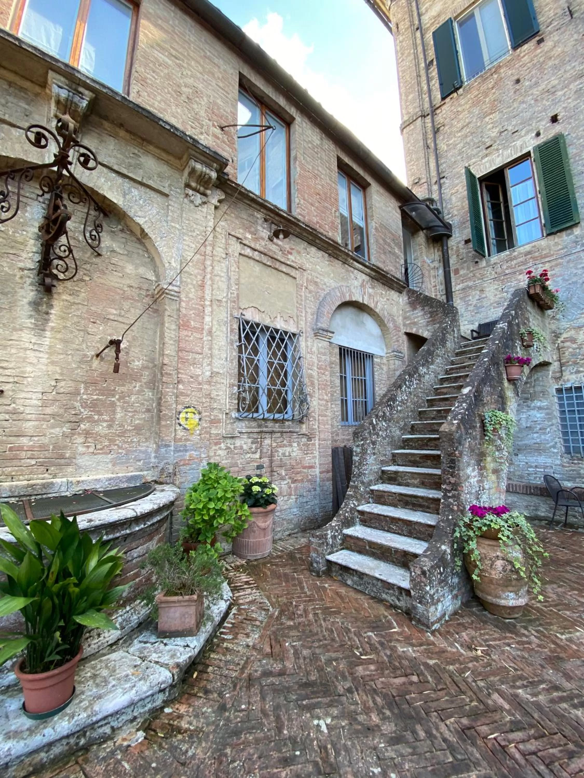 Property building in B&B Palazzo Bruchi