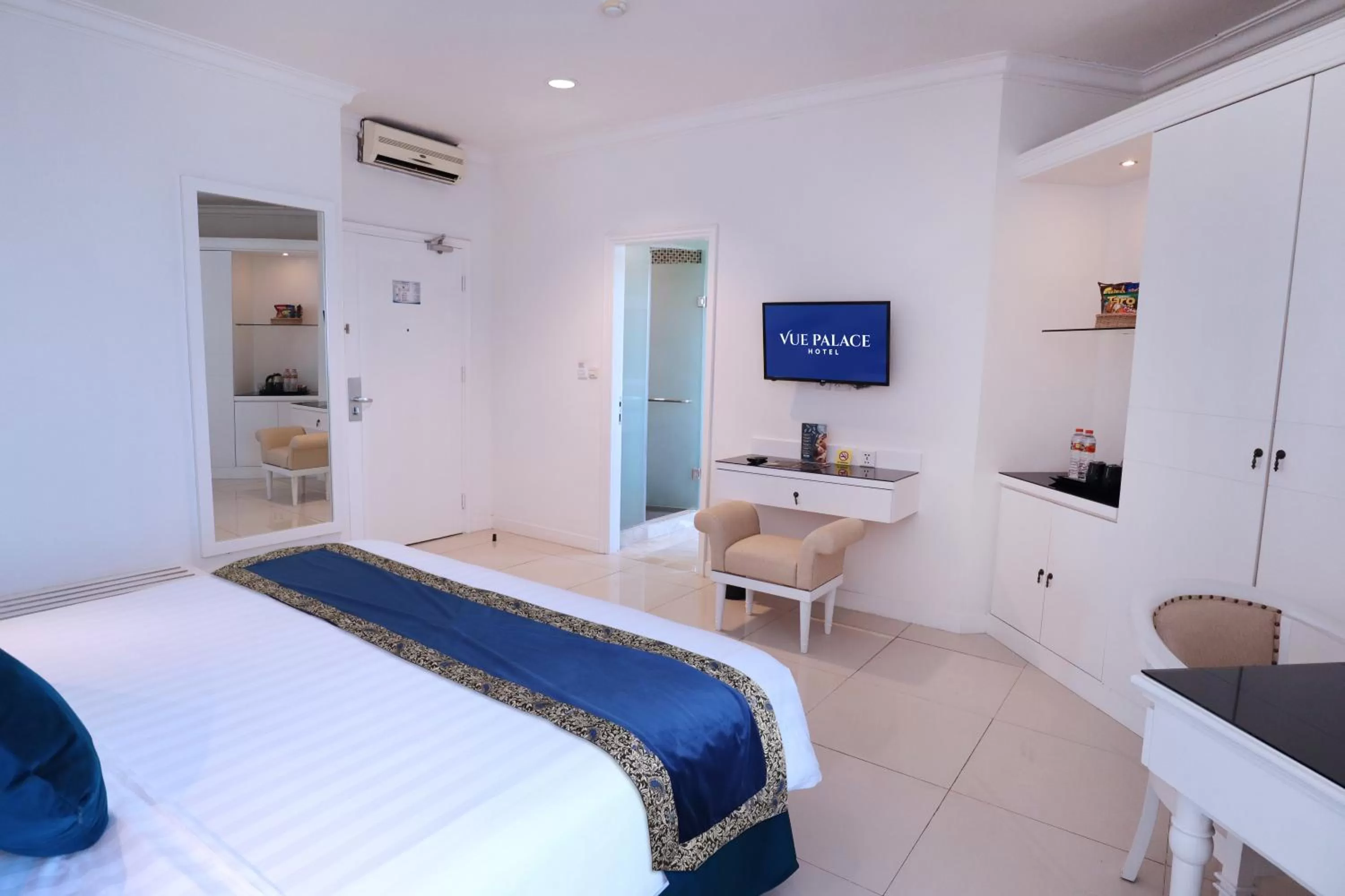 Bed in Vue Palace, ARTOTEL Curated