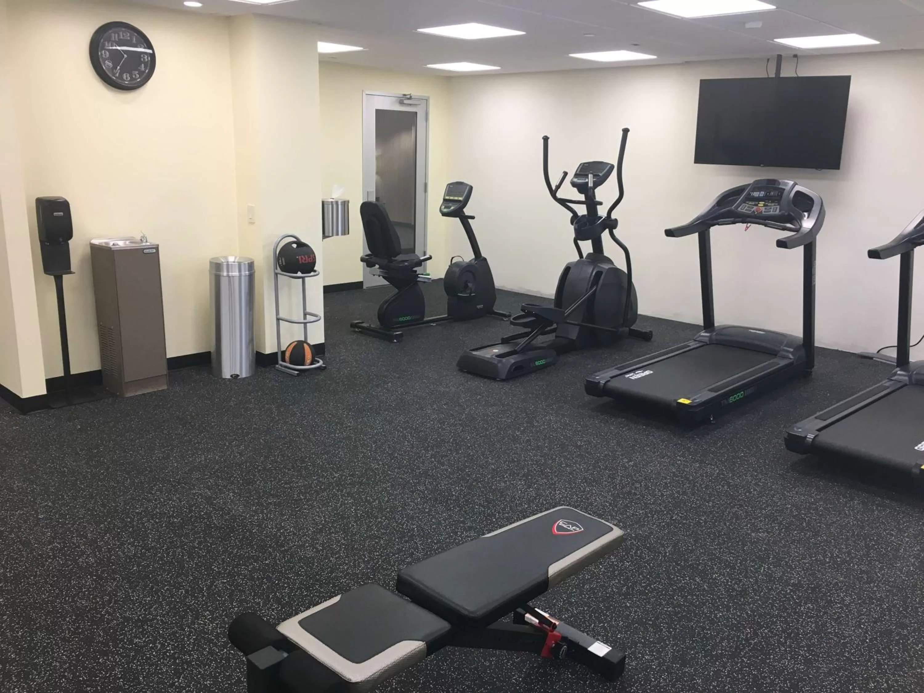 Fitness centre/facilities in Best Western Plus Arrowhead Hotel