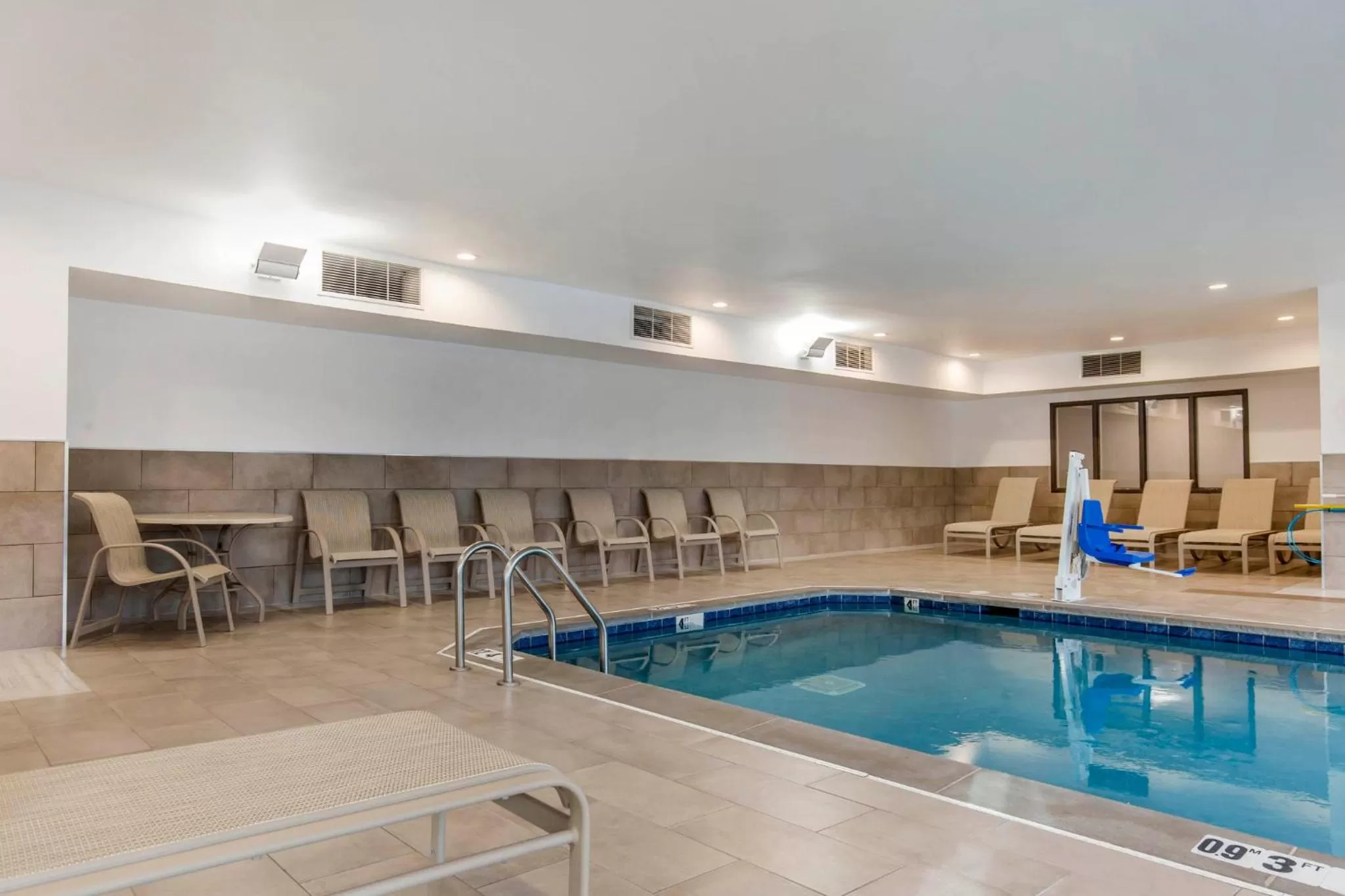 Swimming pool in Holiday Inn Express & Suites Chicago West - St Charles by IHG