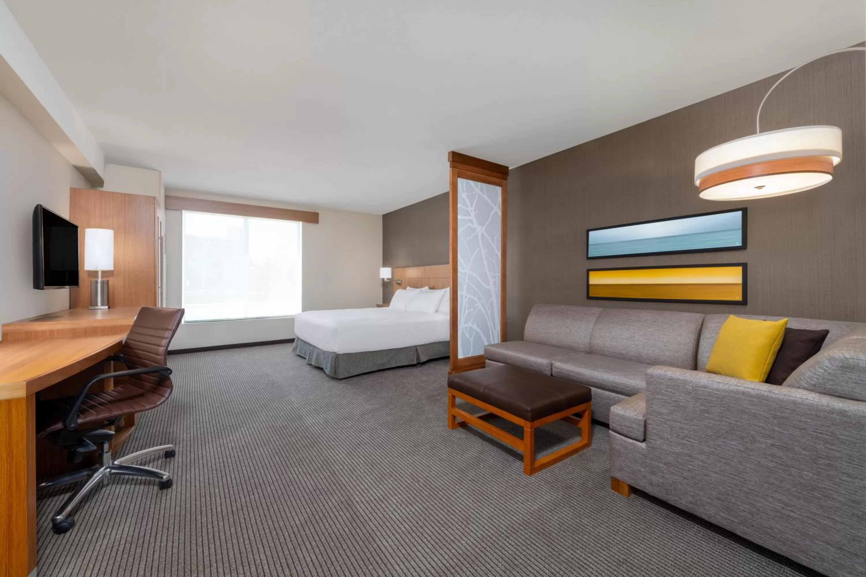 Photo of the whole room, Bed in Hyatt Place San Jose Airport