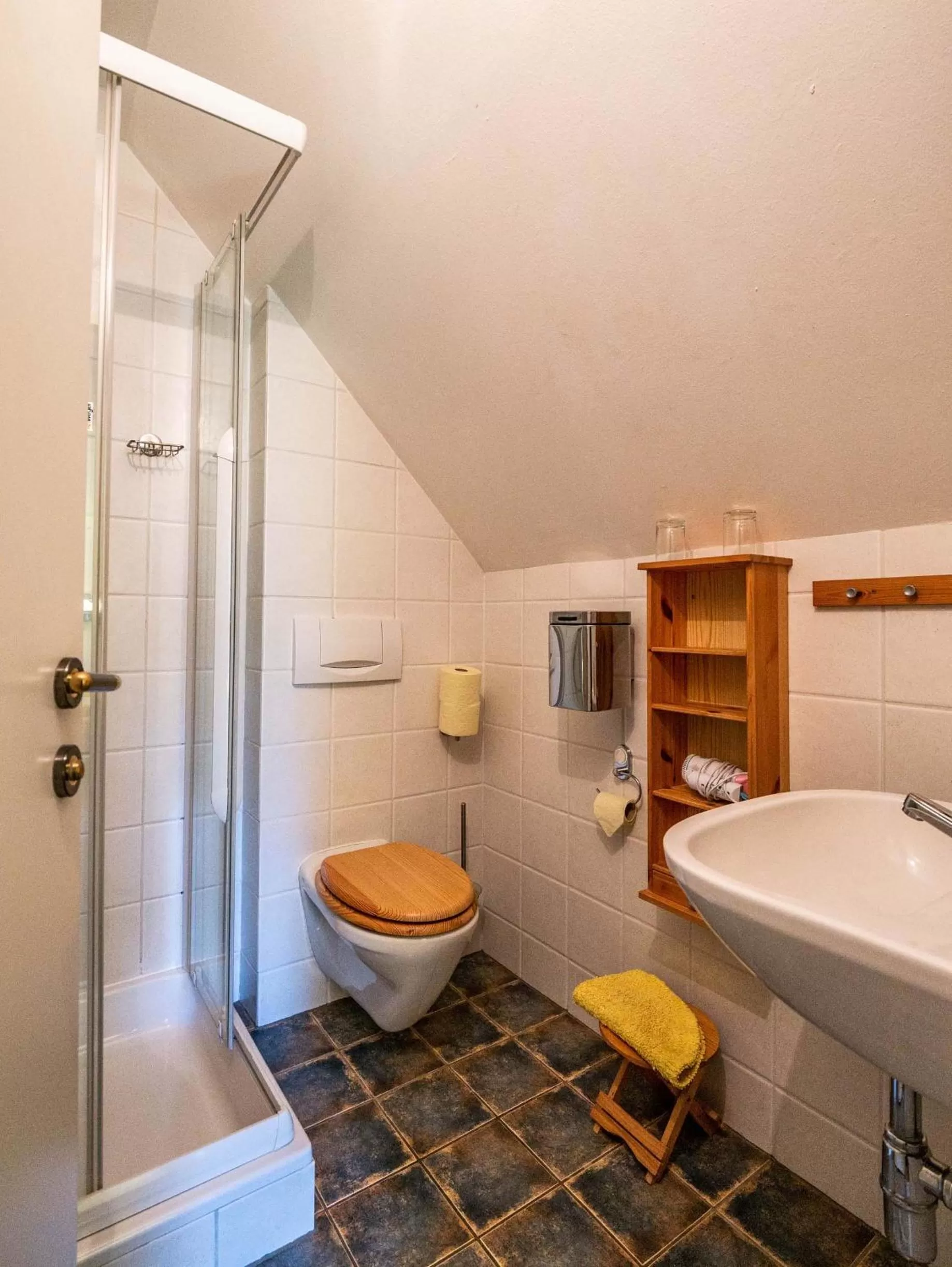 Bathroom in Gästehaus Pointner